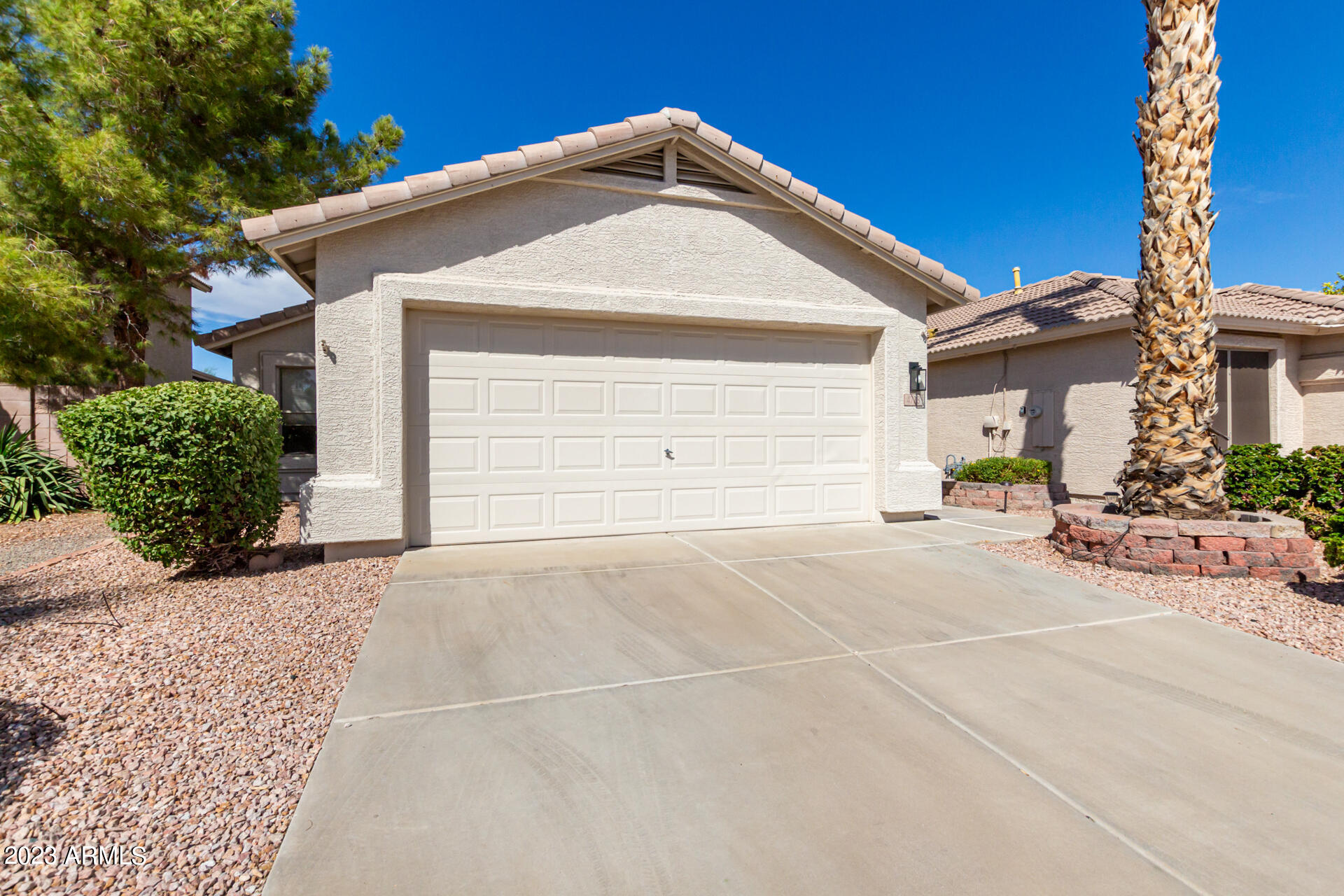 4728 E MOUNTAIN VISTA Drive