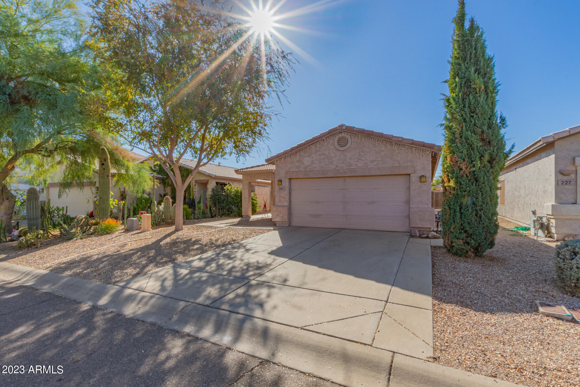 241 E MOUNTAIN VIEW Road