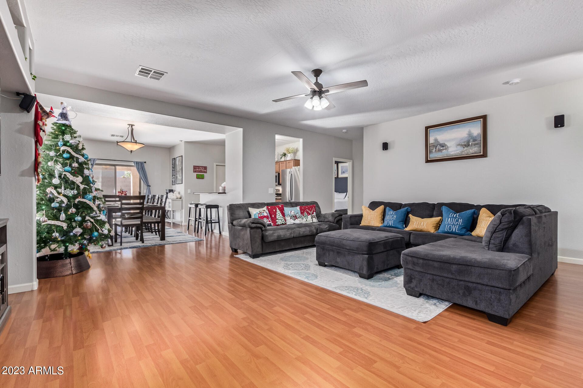 241 E MOUNTAIN VIEW Road