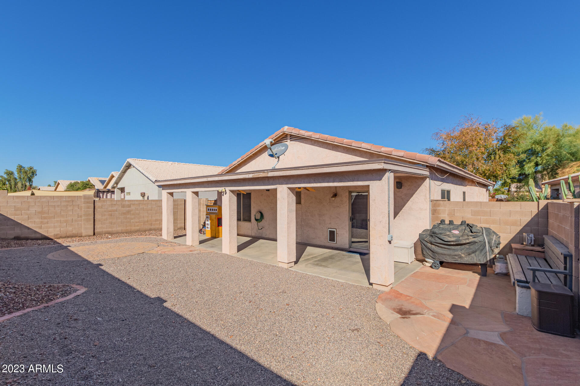 241 E MOUNTAIN VIEW Road