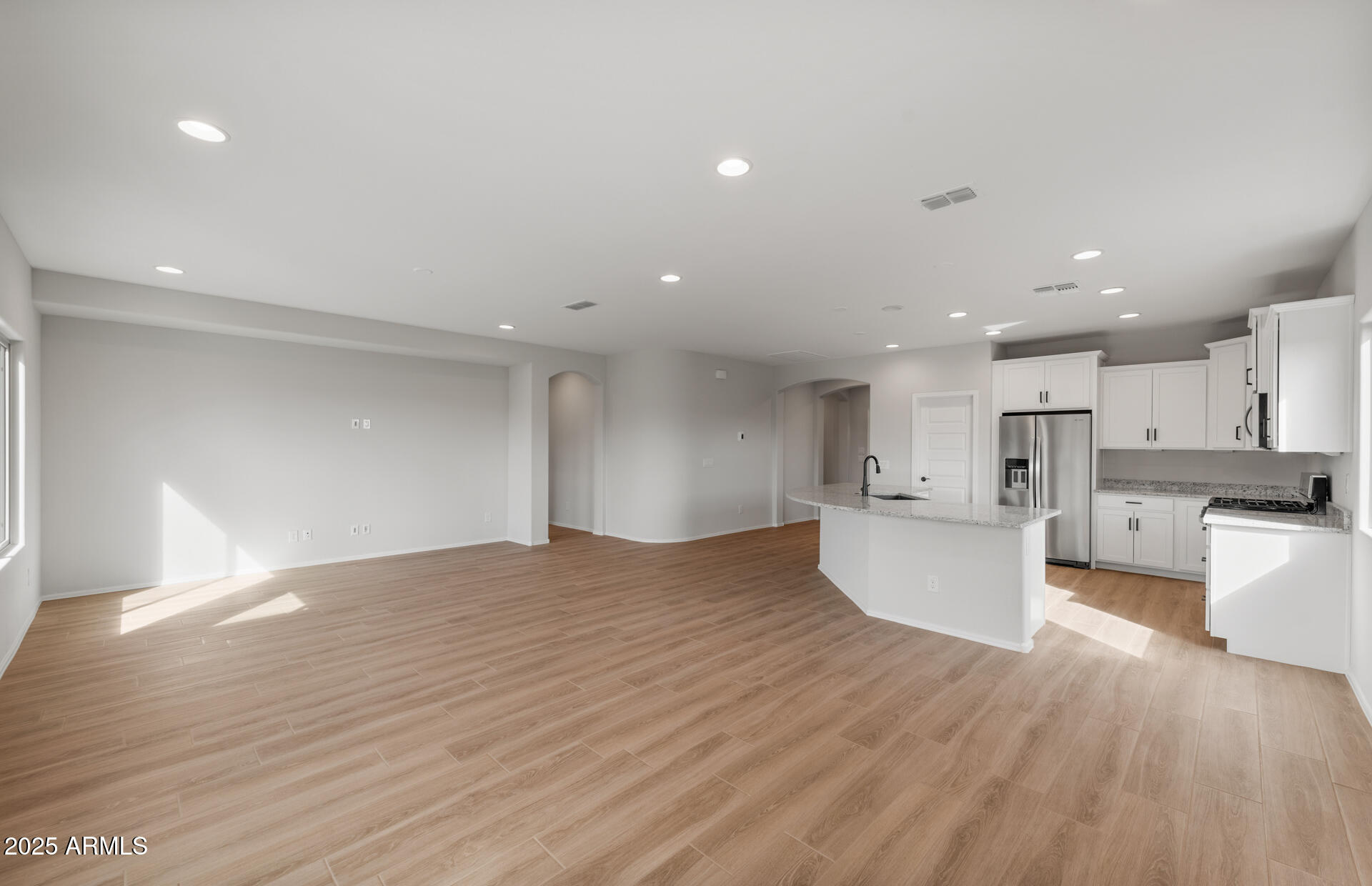 2868 N CORONADO Drive