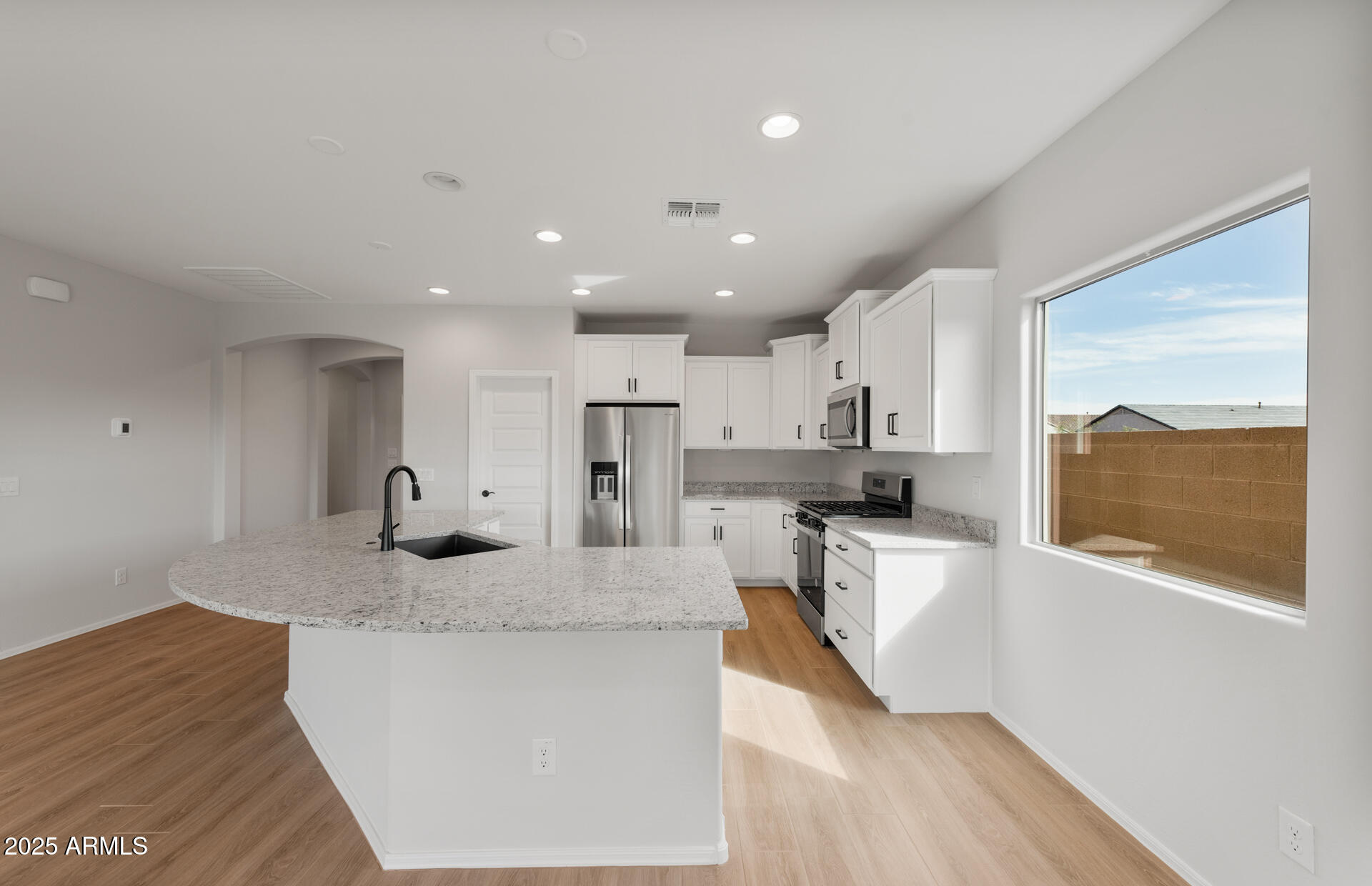 2868 N CORONADO Drive