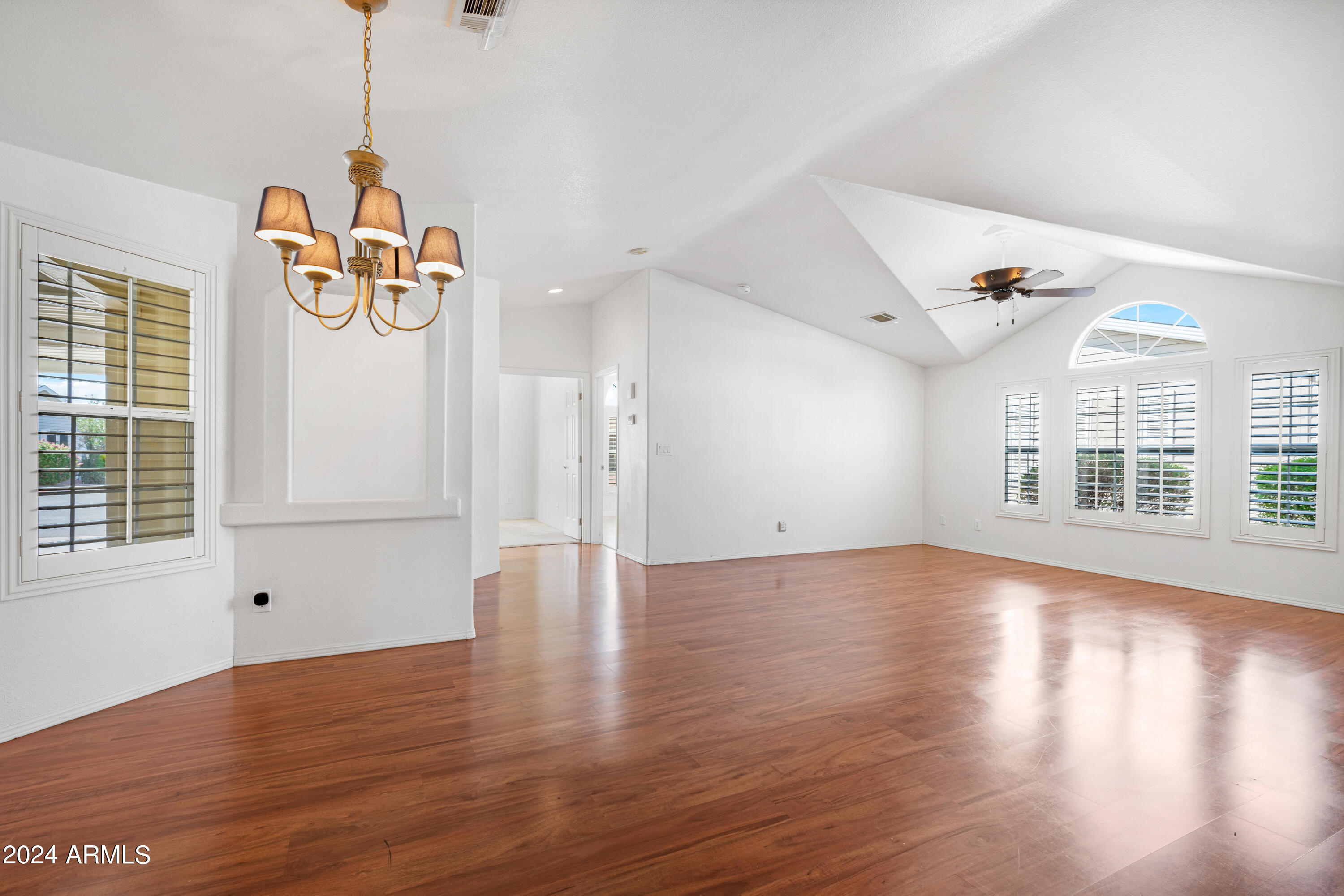 2550 S Ellsworth Road, 664