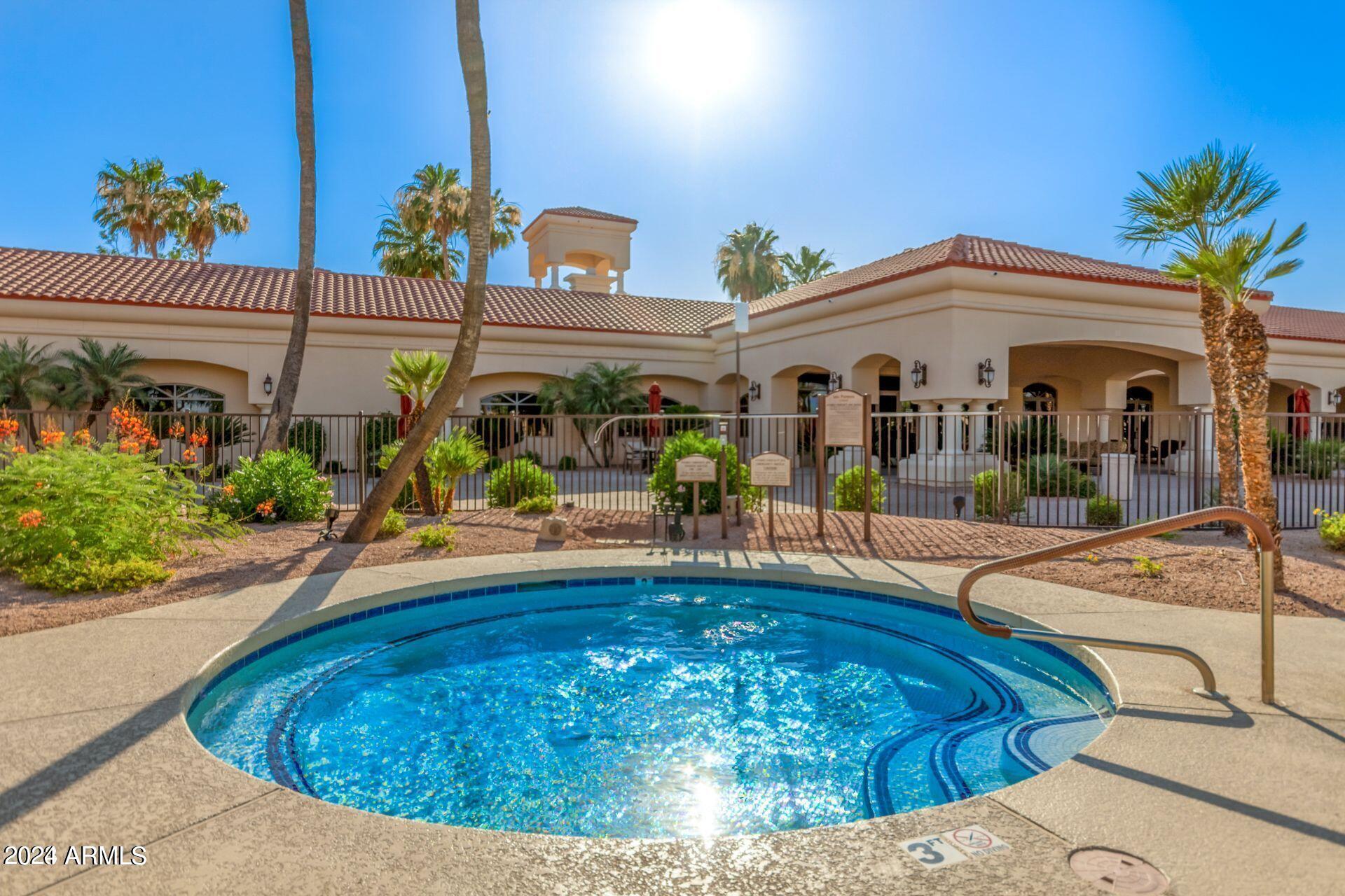 2550 S Ellsworth Road, 664