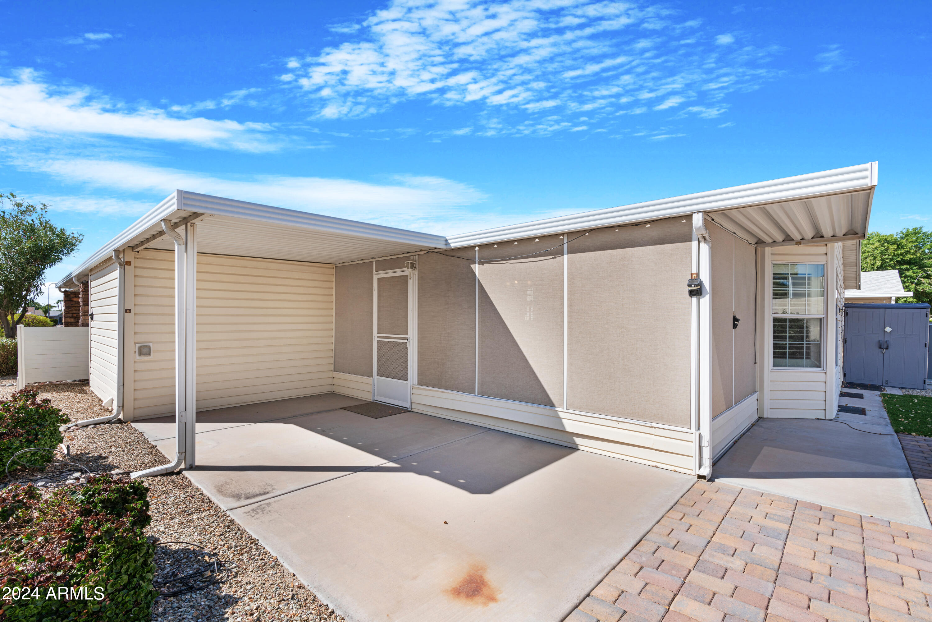 2550 S Ellsworth Road, 664