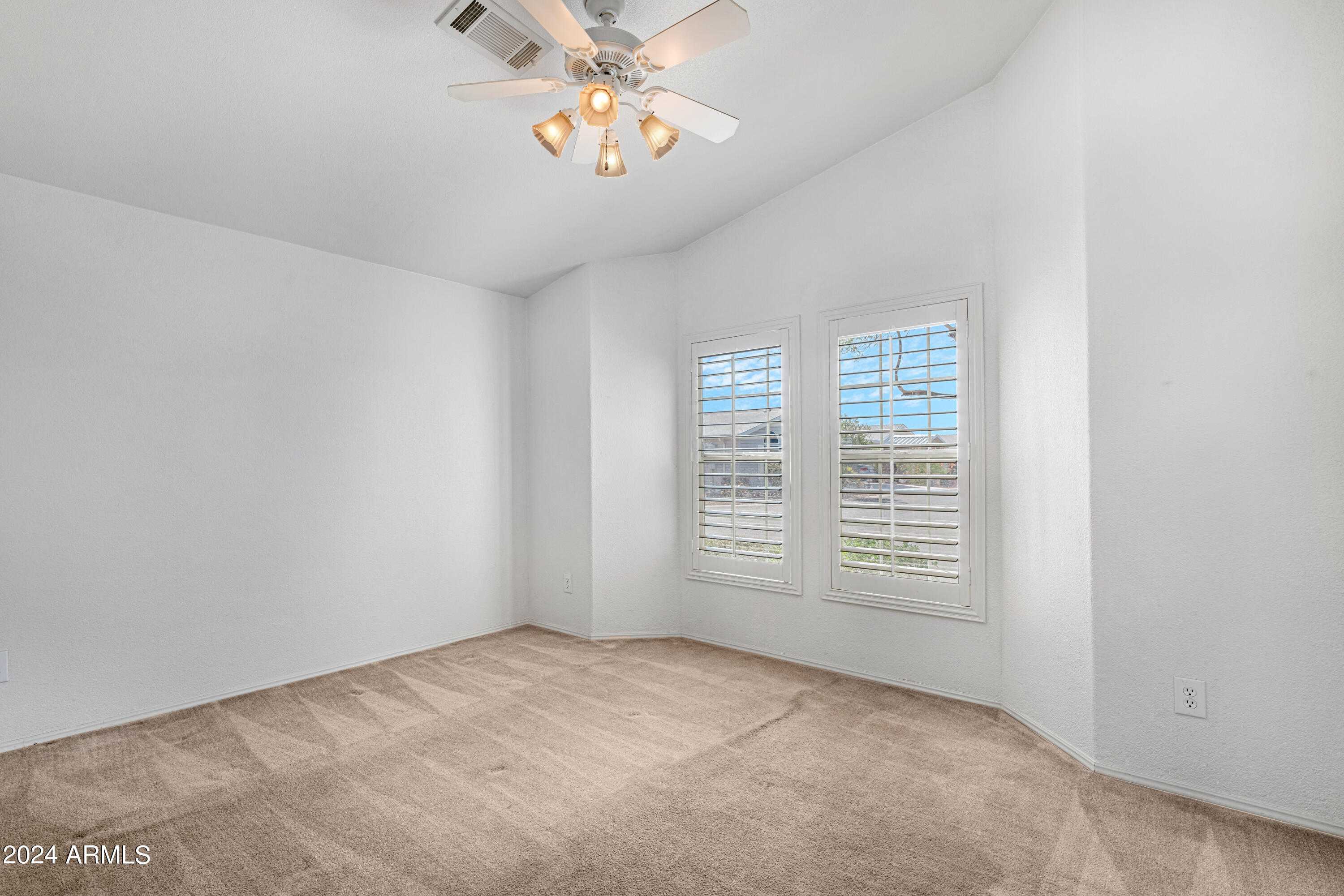 2550 S Ellsworth Road, 664