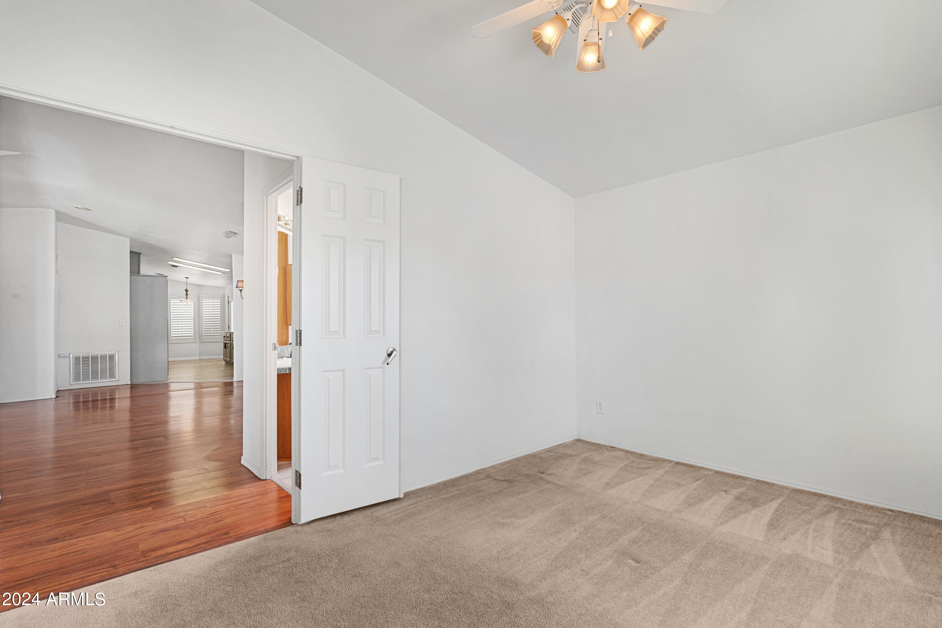 2550 S Ellsworth Road, 664