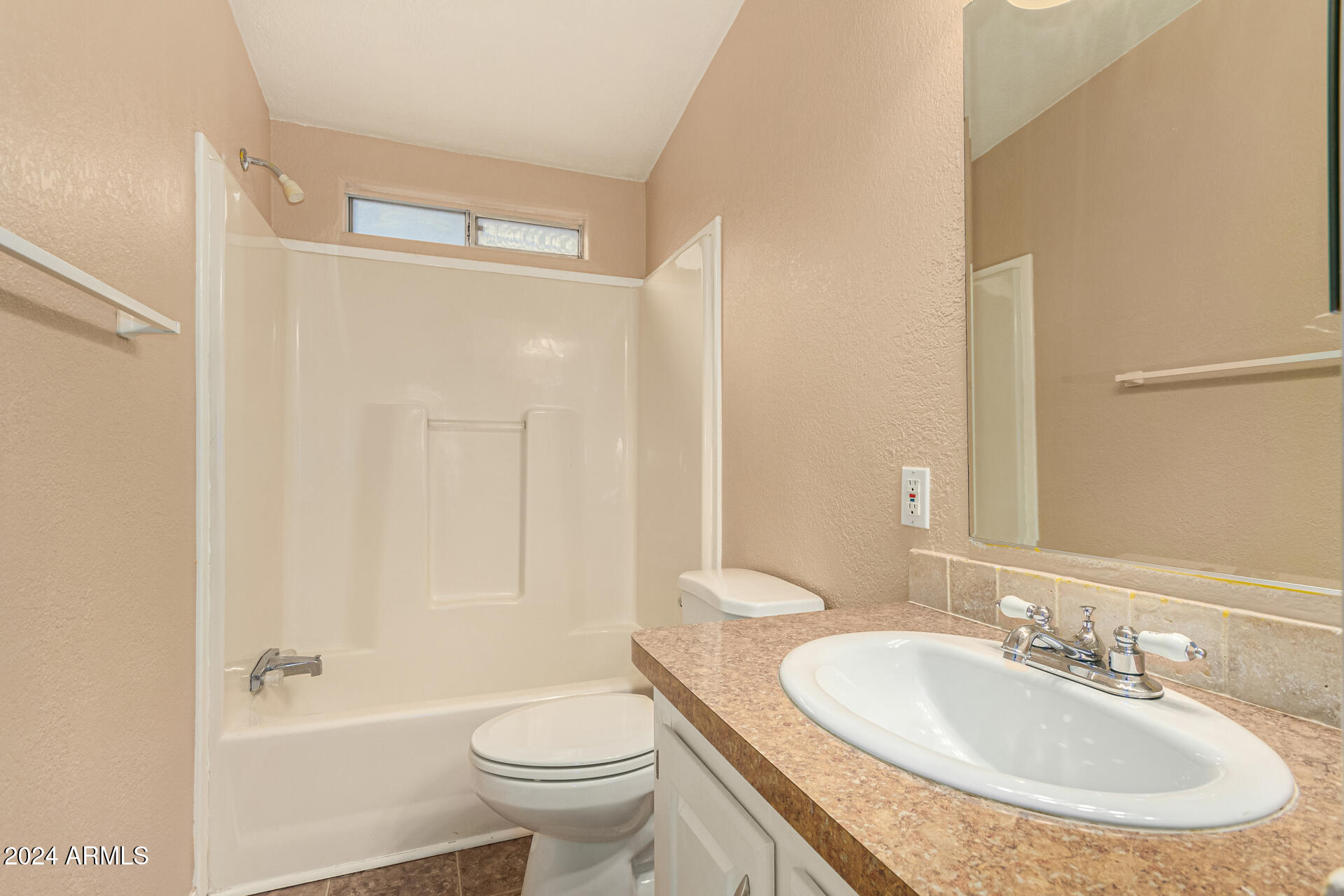 2208 W BASELINE Avenue, 153