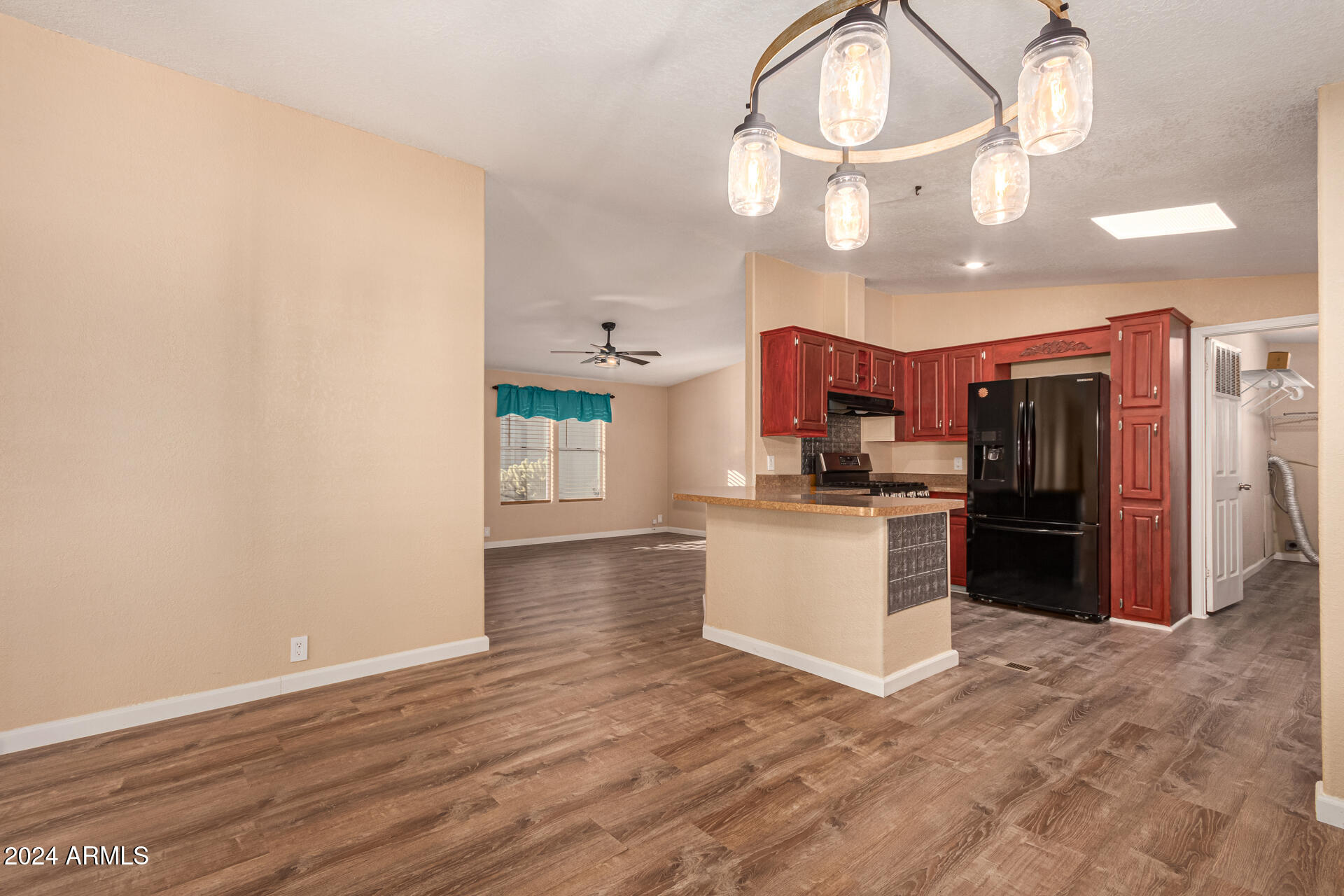 2208 W BASELINE Avenue, 153