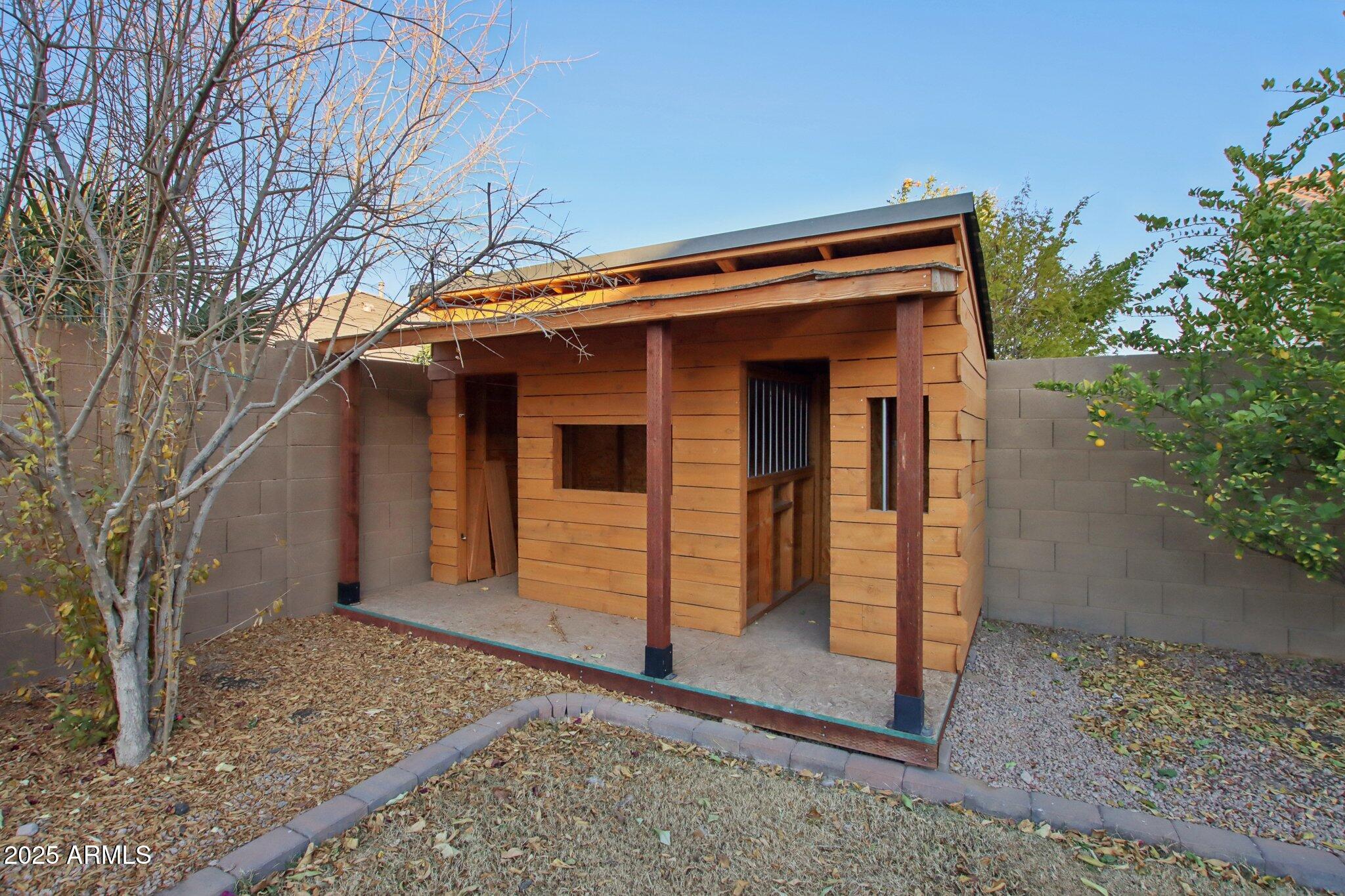 1132 W SANTA GERTRUDIS Trail