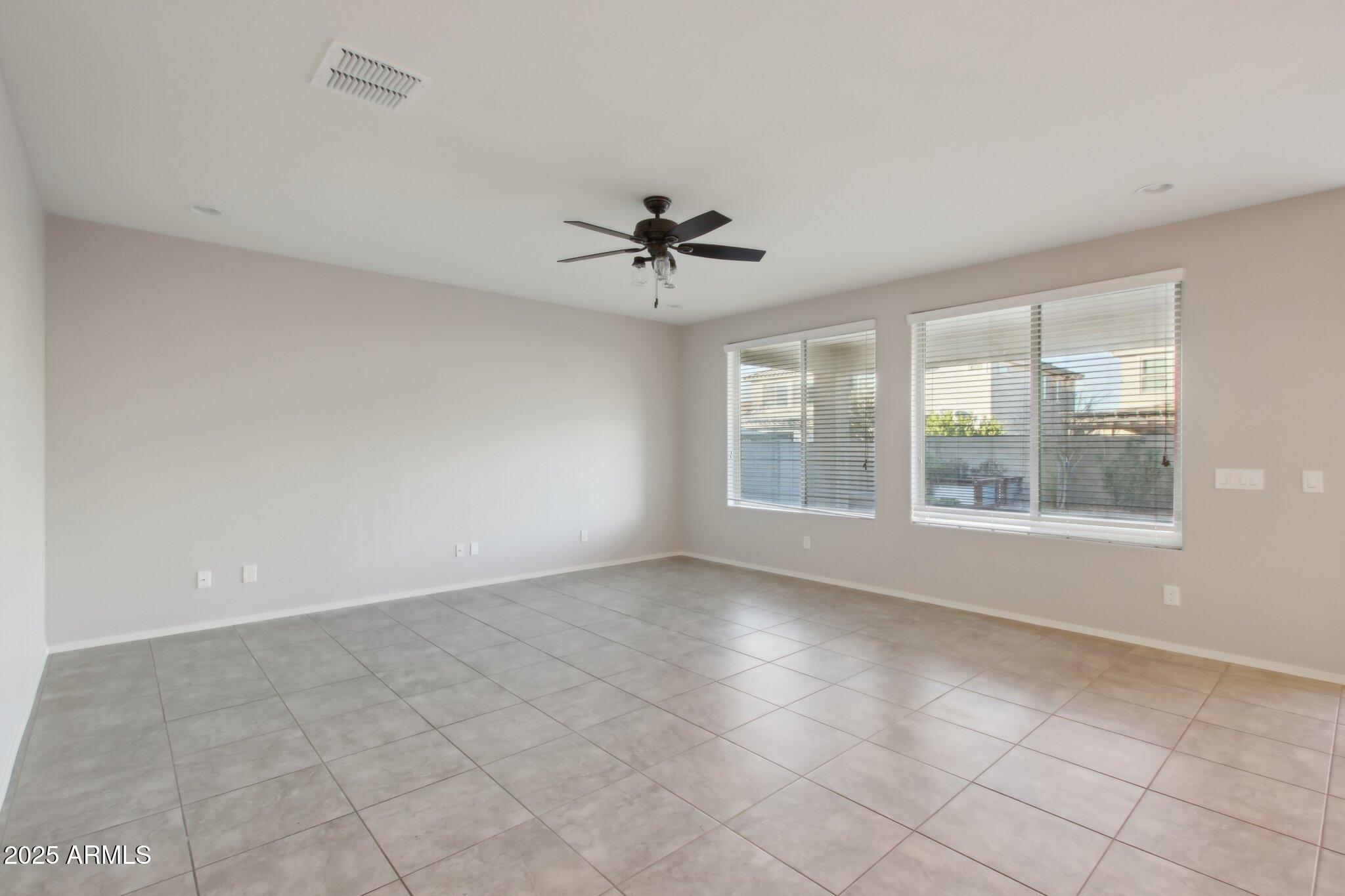 1132 W SANTA GERTRUDIS Trail
