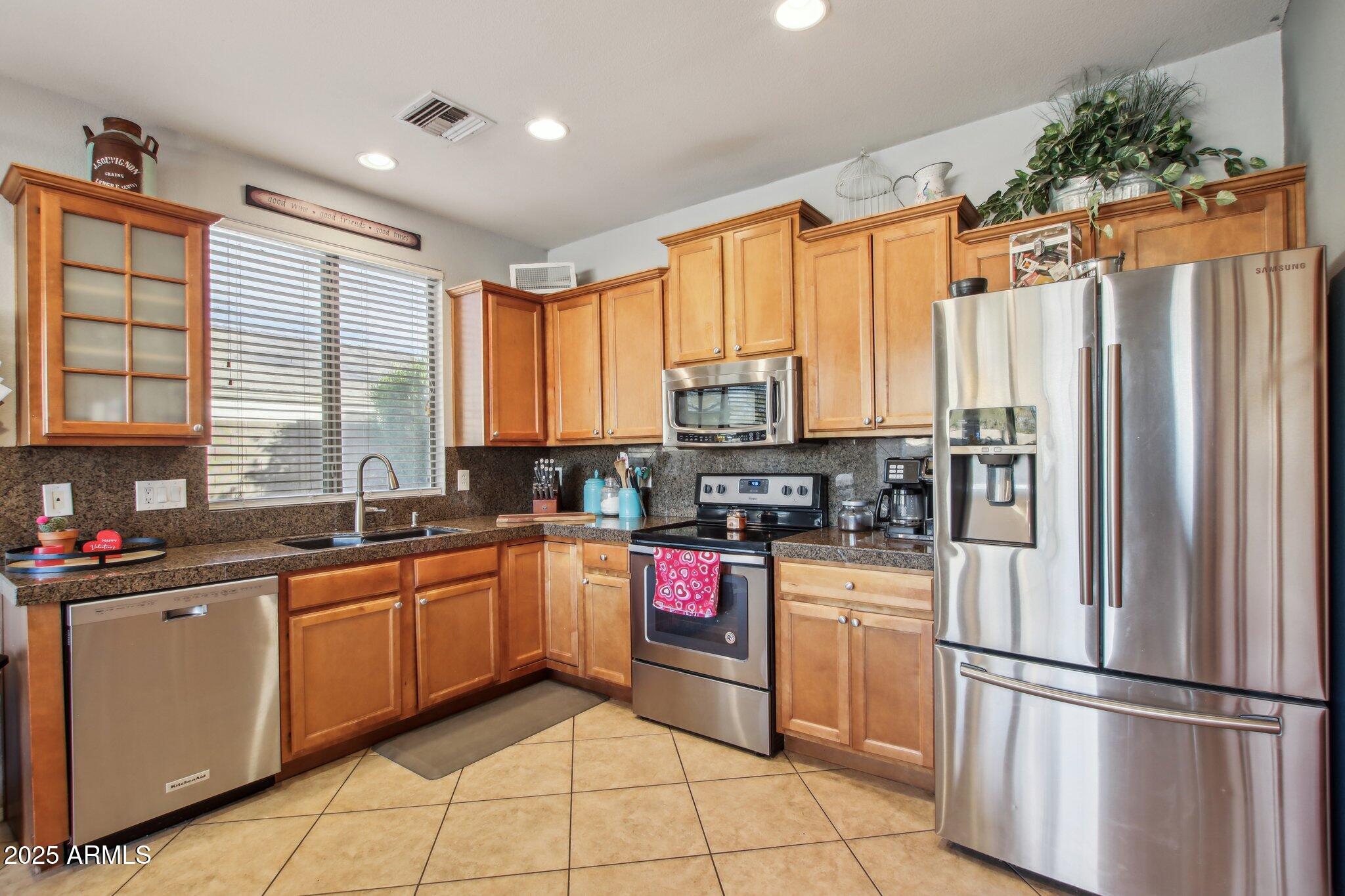 261 N NASH Way