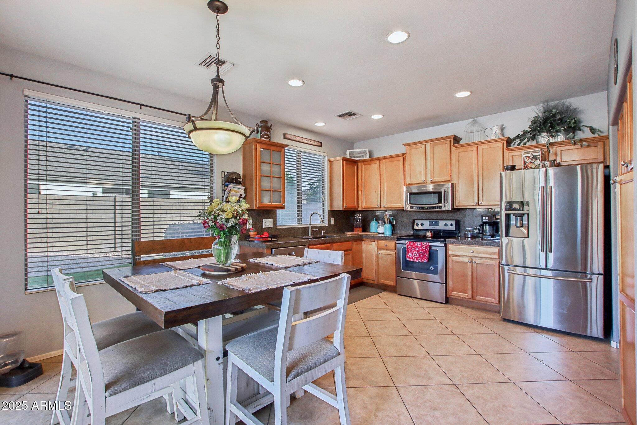 261 N NASH Way