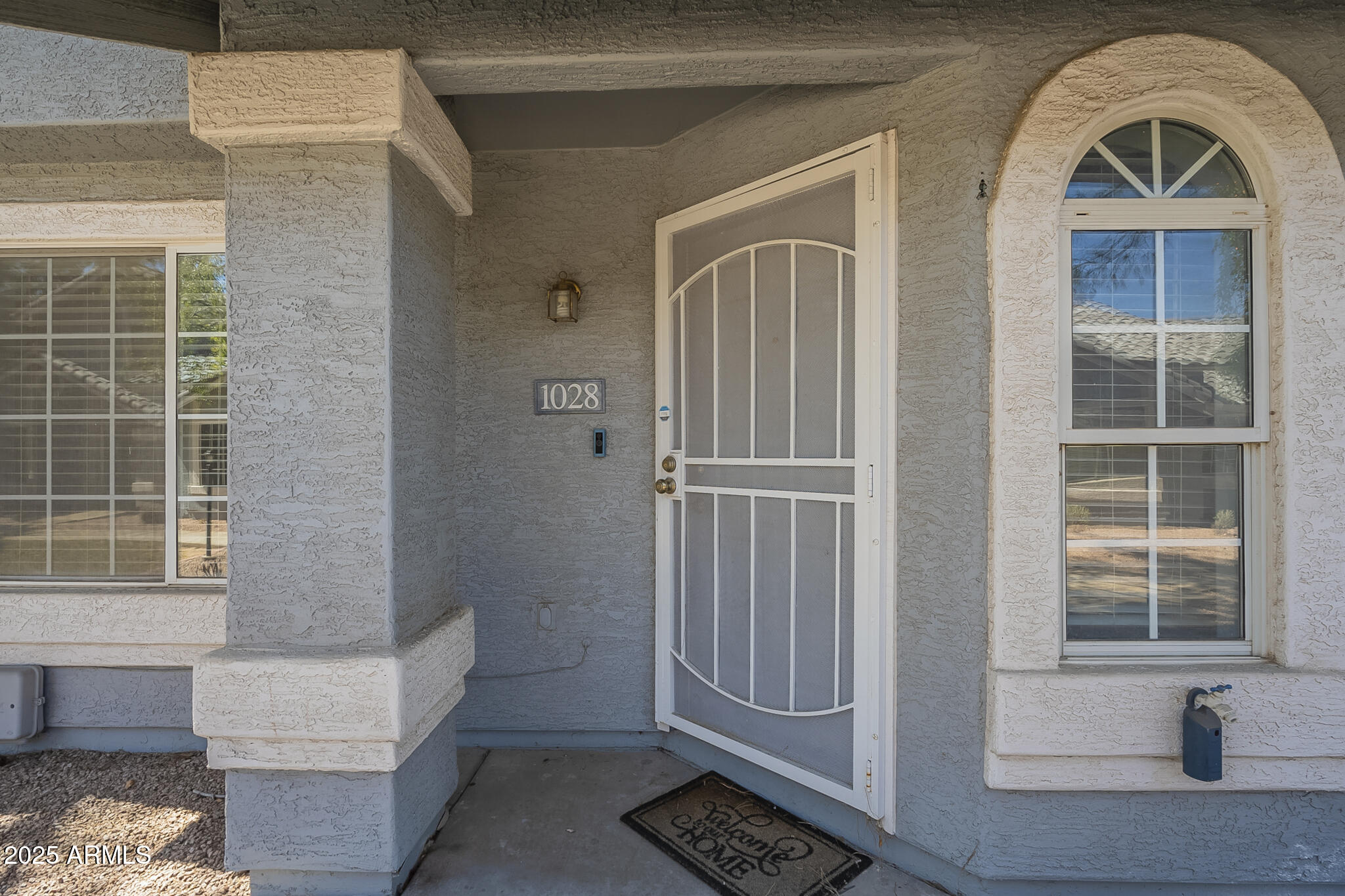 860 N MCQUEEN Road, 1028