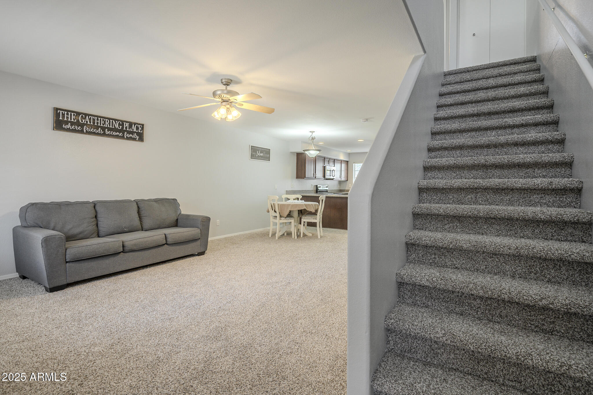 860 N MCQUEEN Road, 1028