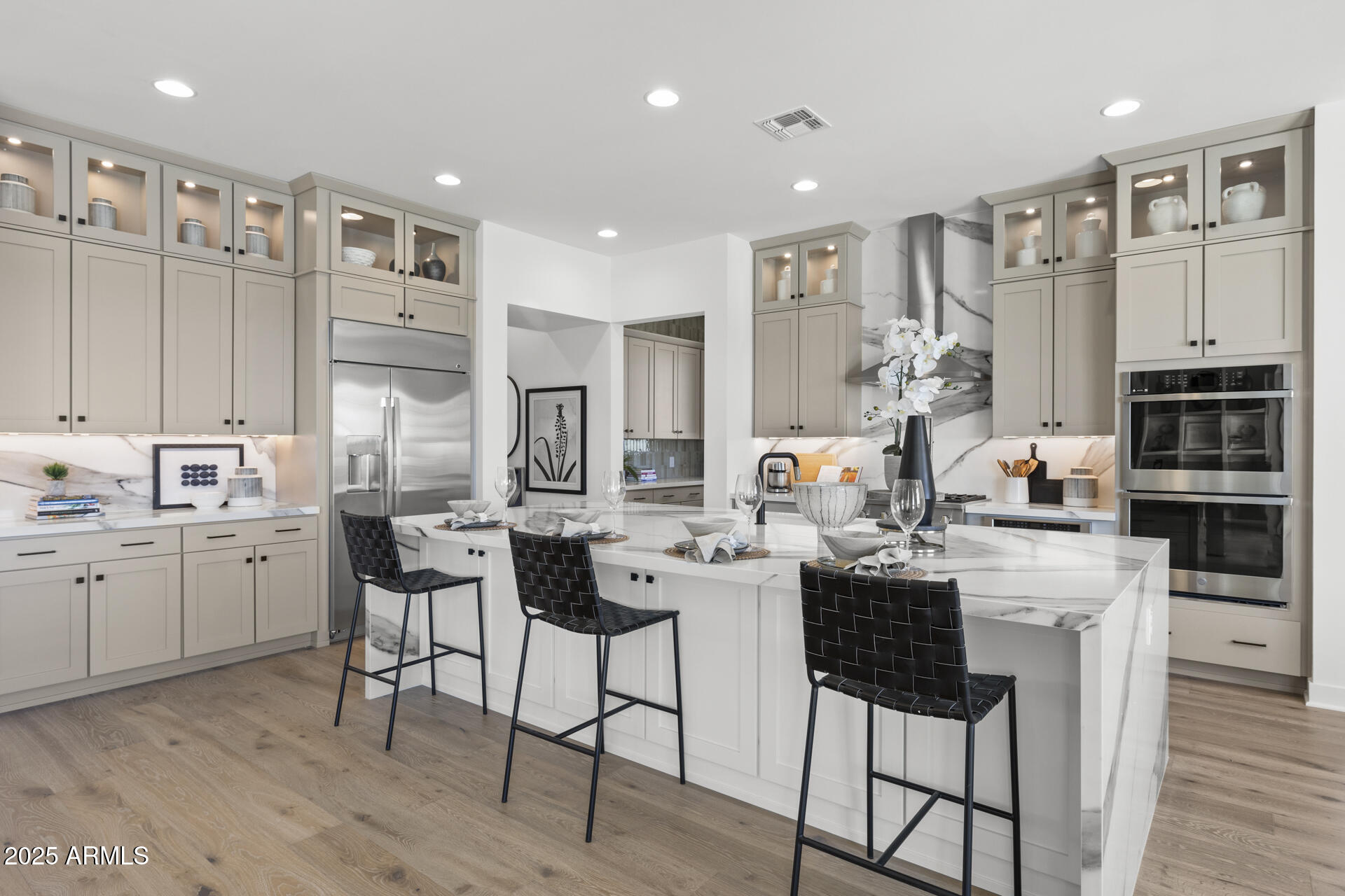 2153 E CHERRYWOOD Place