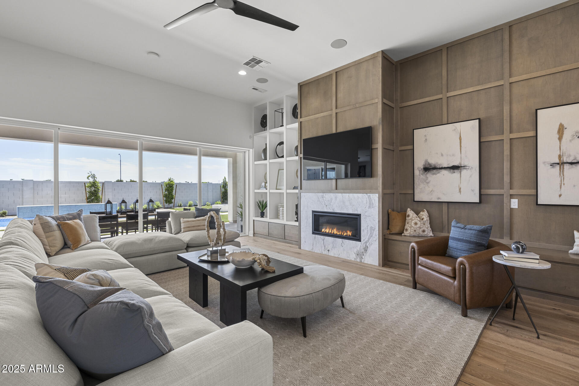 2153 E CHERRYWOOD Place