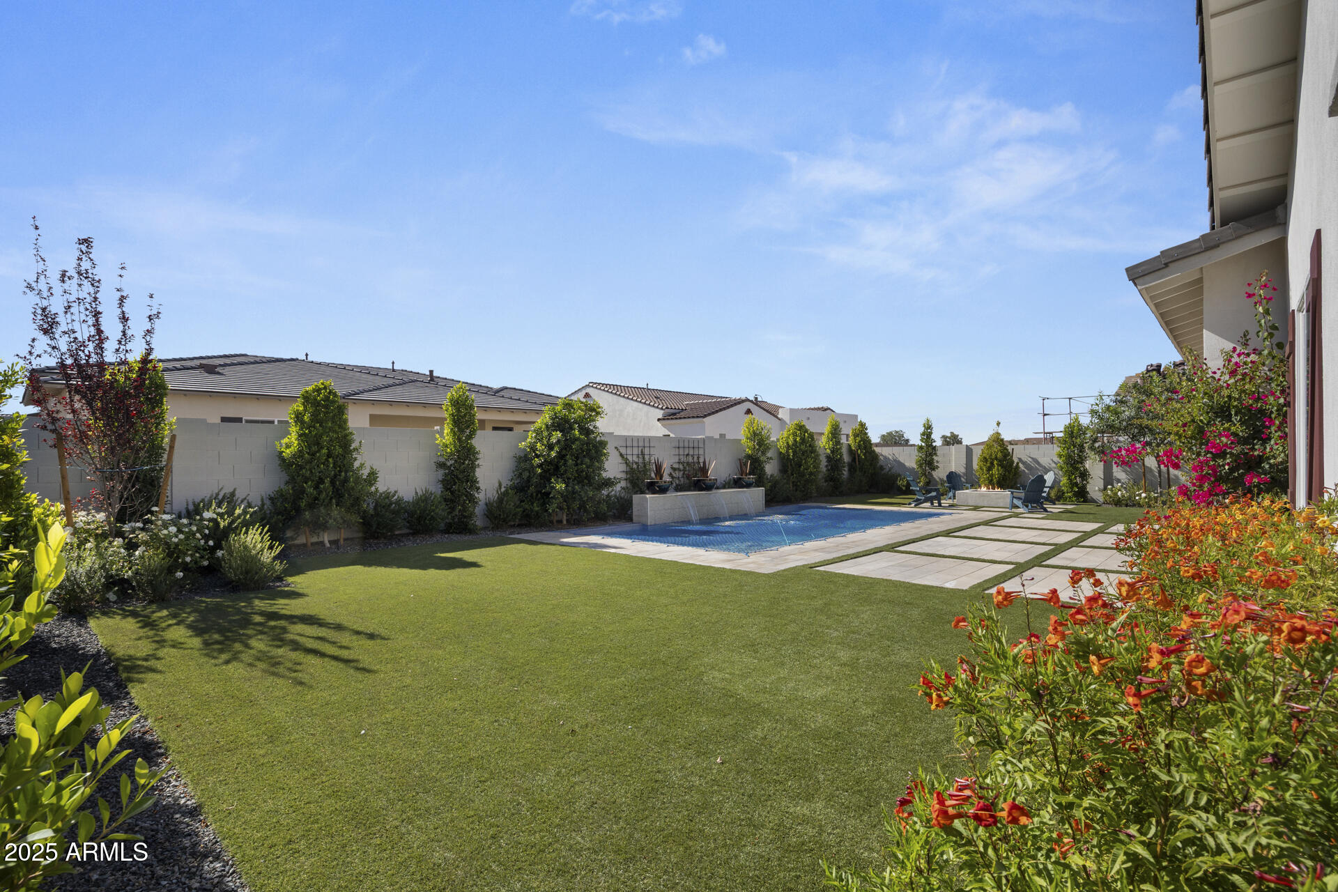 2153 E CHERRYWOOD Place