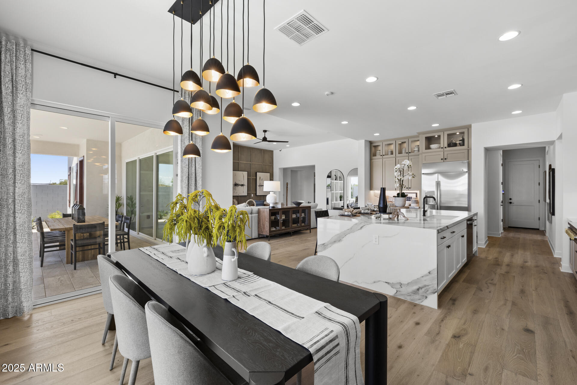 2153 E CHERRYWOOD Place