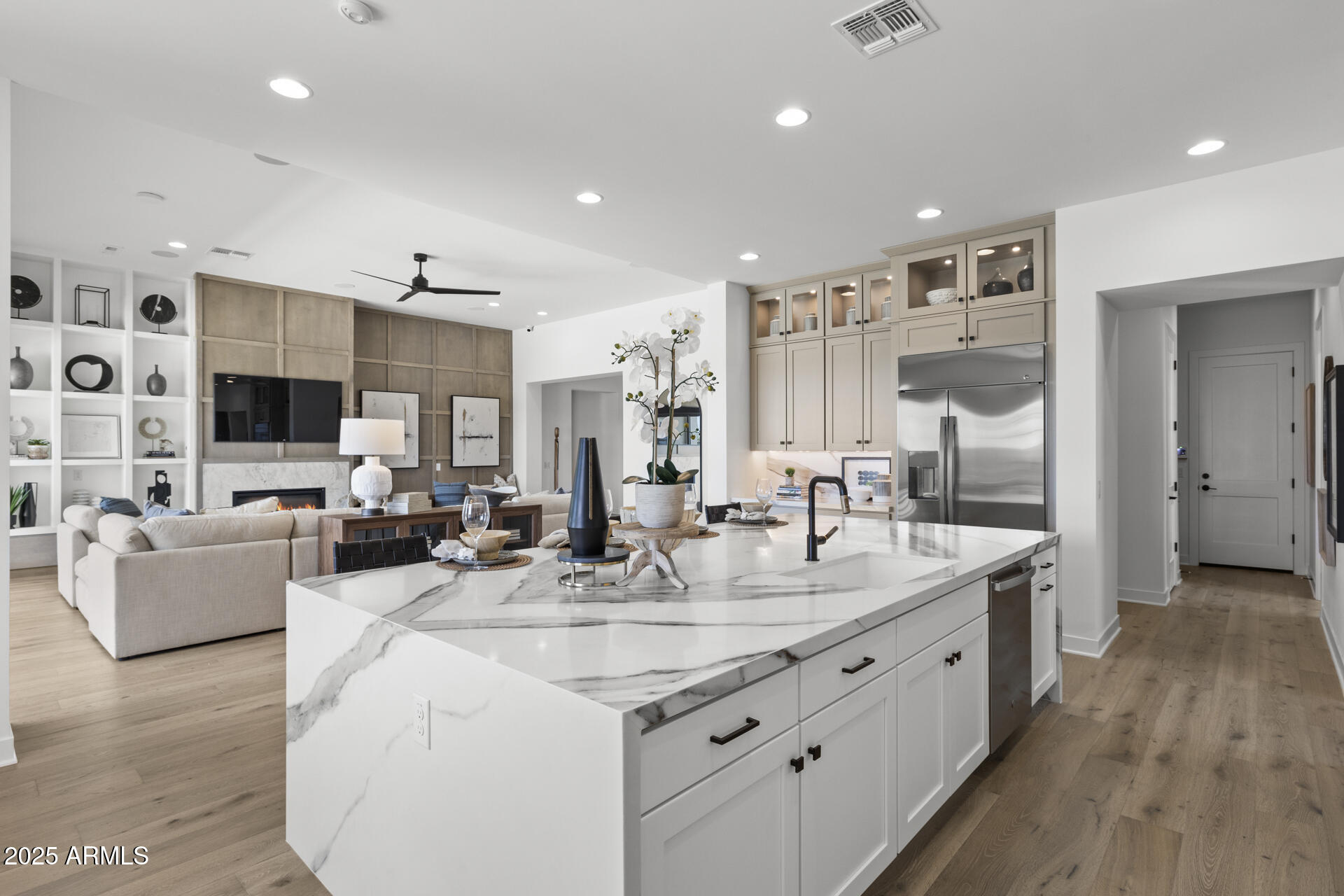 2153 E CHERRYWOOD Place