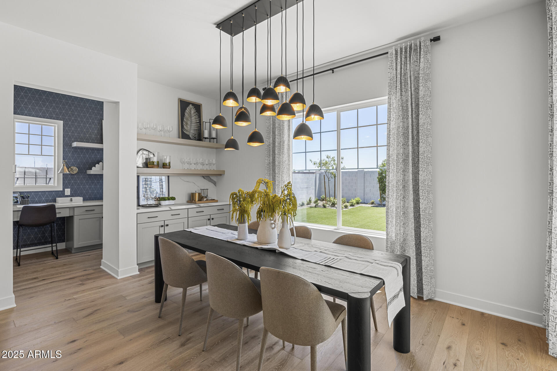 2153 E CHERRYWOOD Place