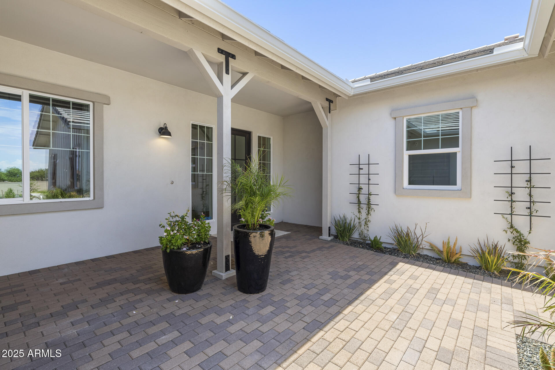 2153 E CHERRYWOOD Place