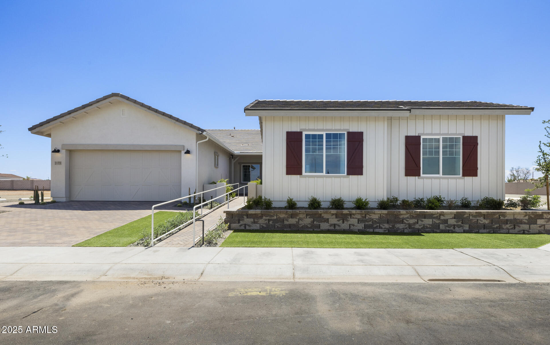 2153 E CHERRYWOOD Place