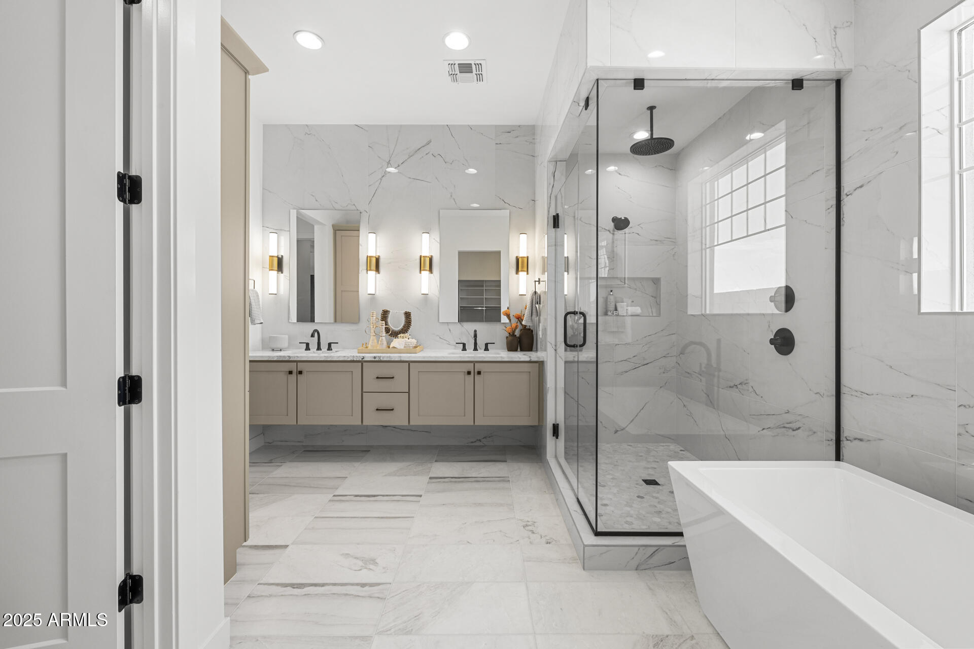 2153 E CHERRYWOOD Place