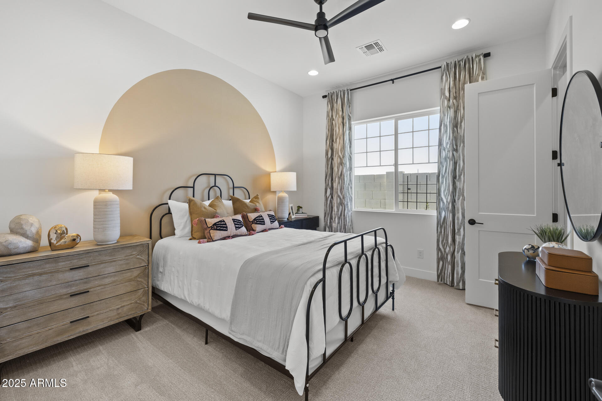 2153 E CHERRYWOOD Place