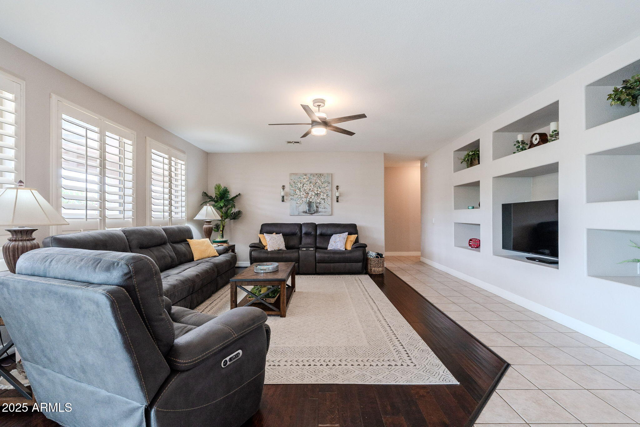 3053 S CANFIELD