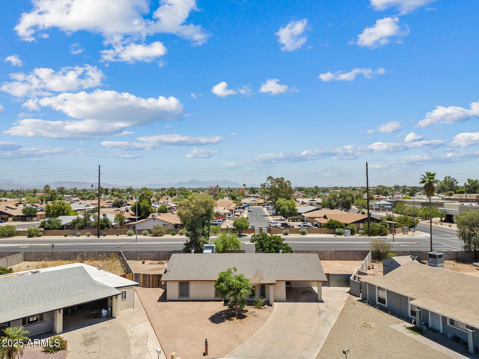 1160 E HAMPTON Circle