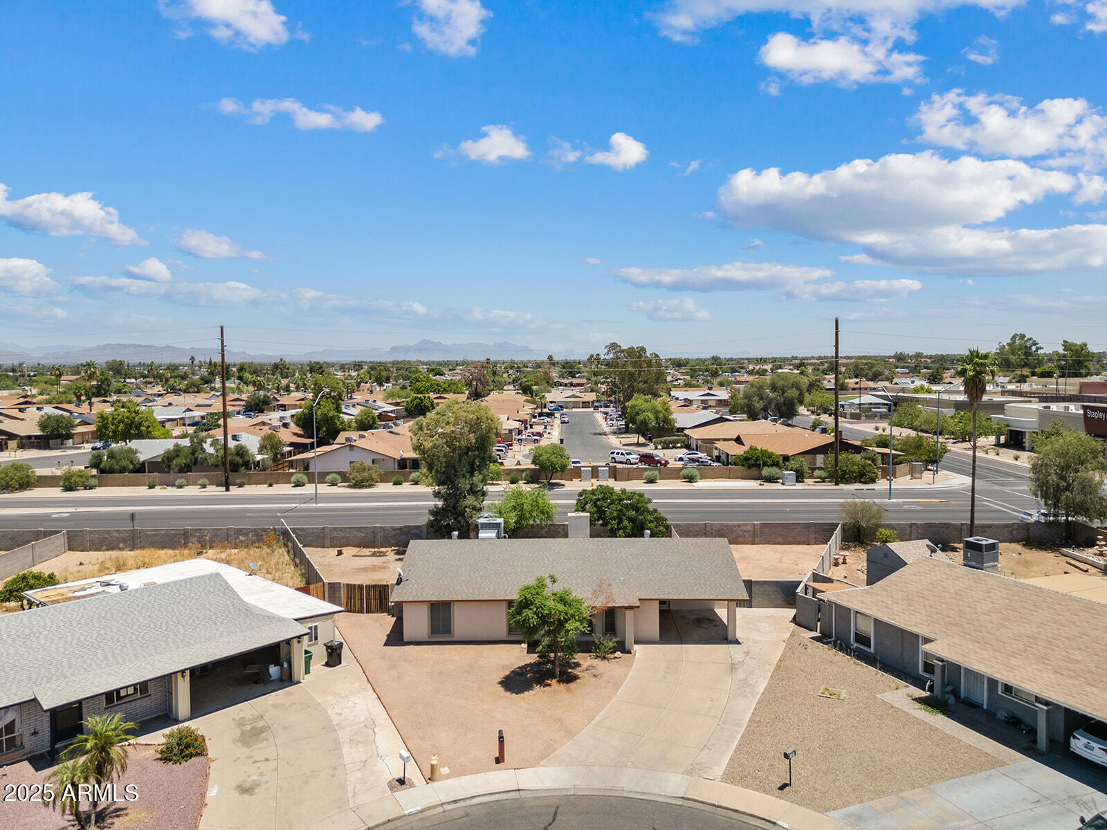 1160 E HAMPTON Circle