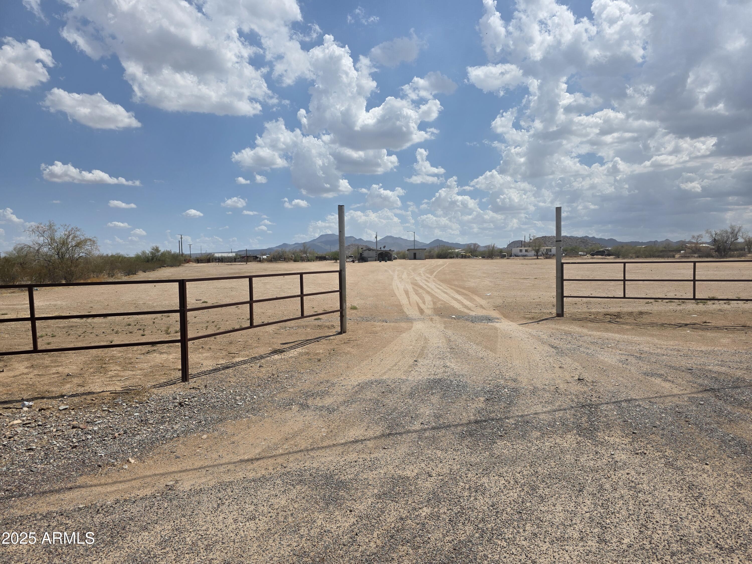 48203 W WHIRLY BIRD Road