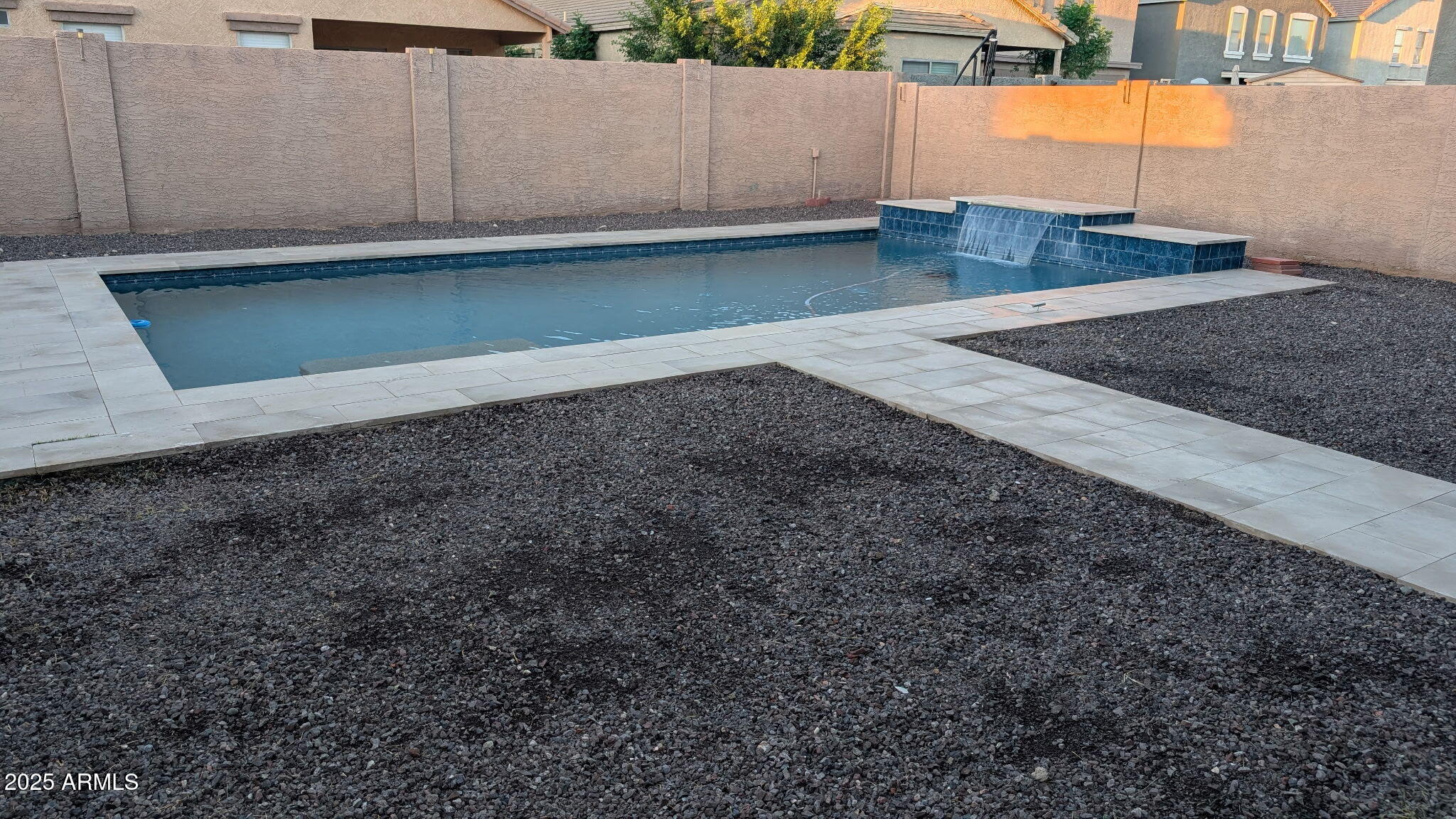 396 E MADDISON Street