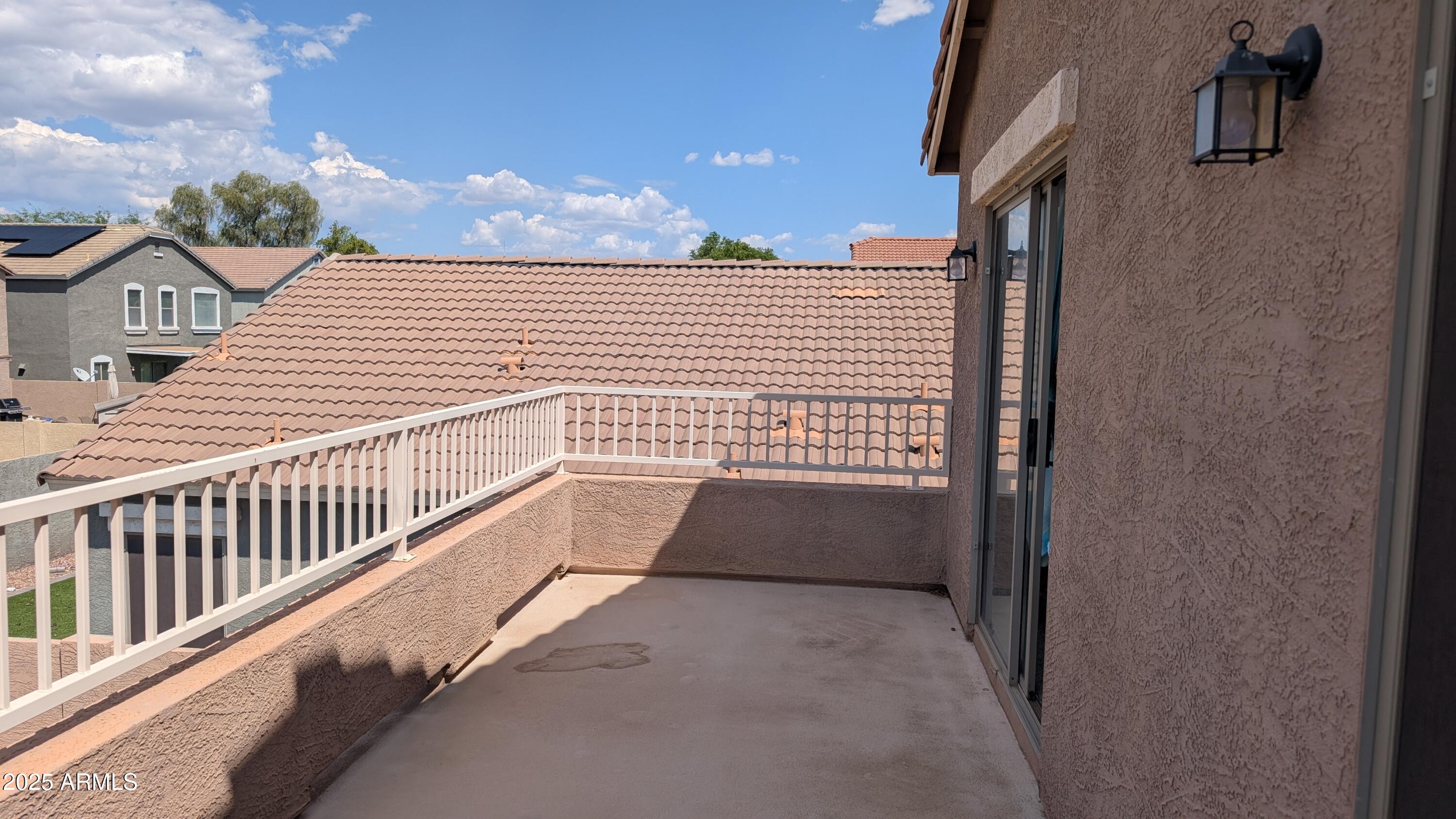 396 E MADDISON Street