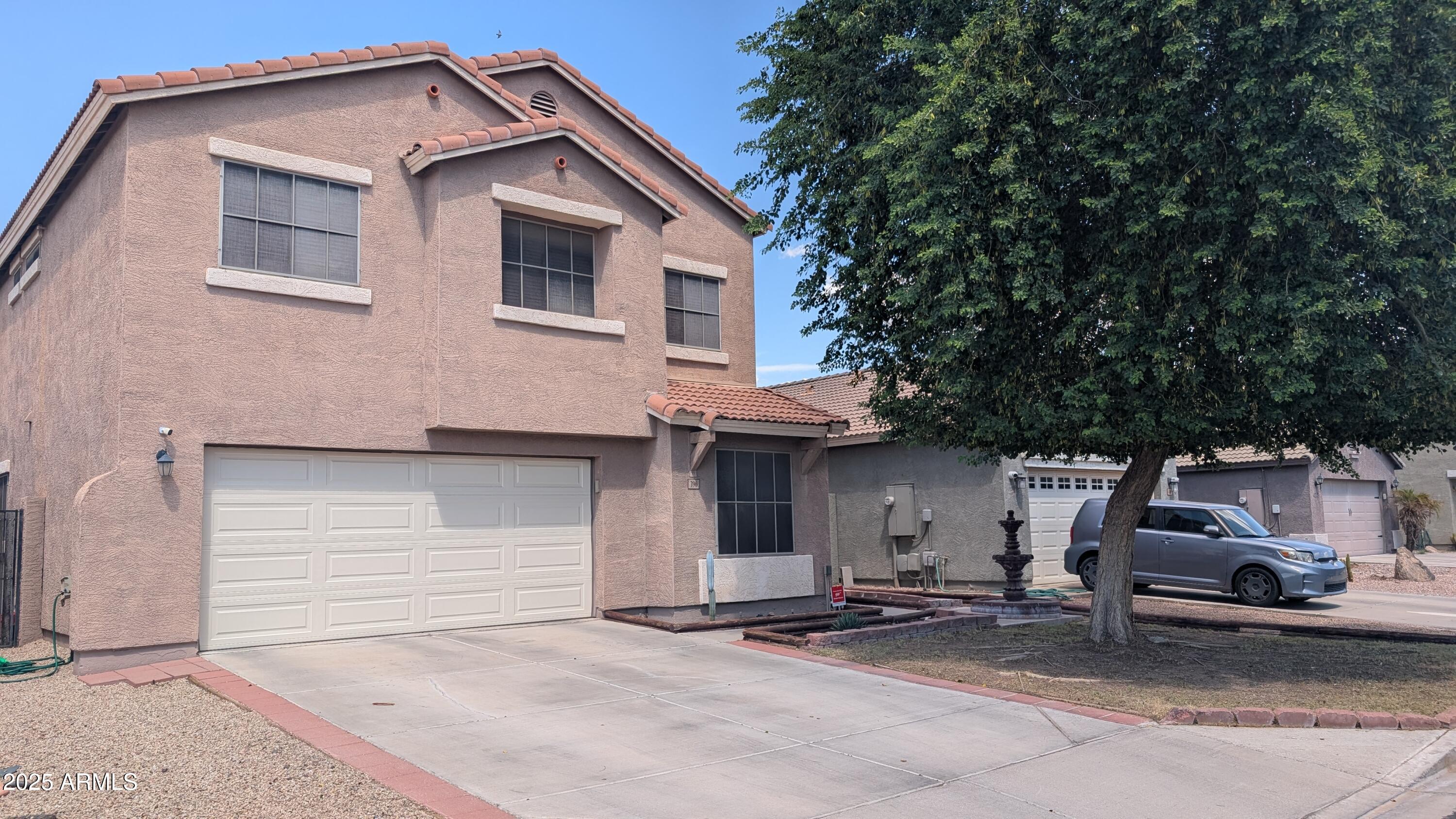 396 E MADDISON Street