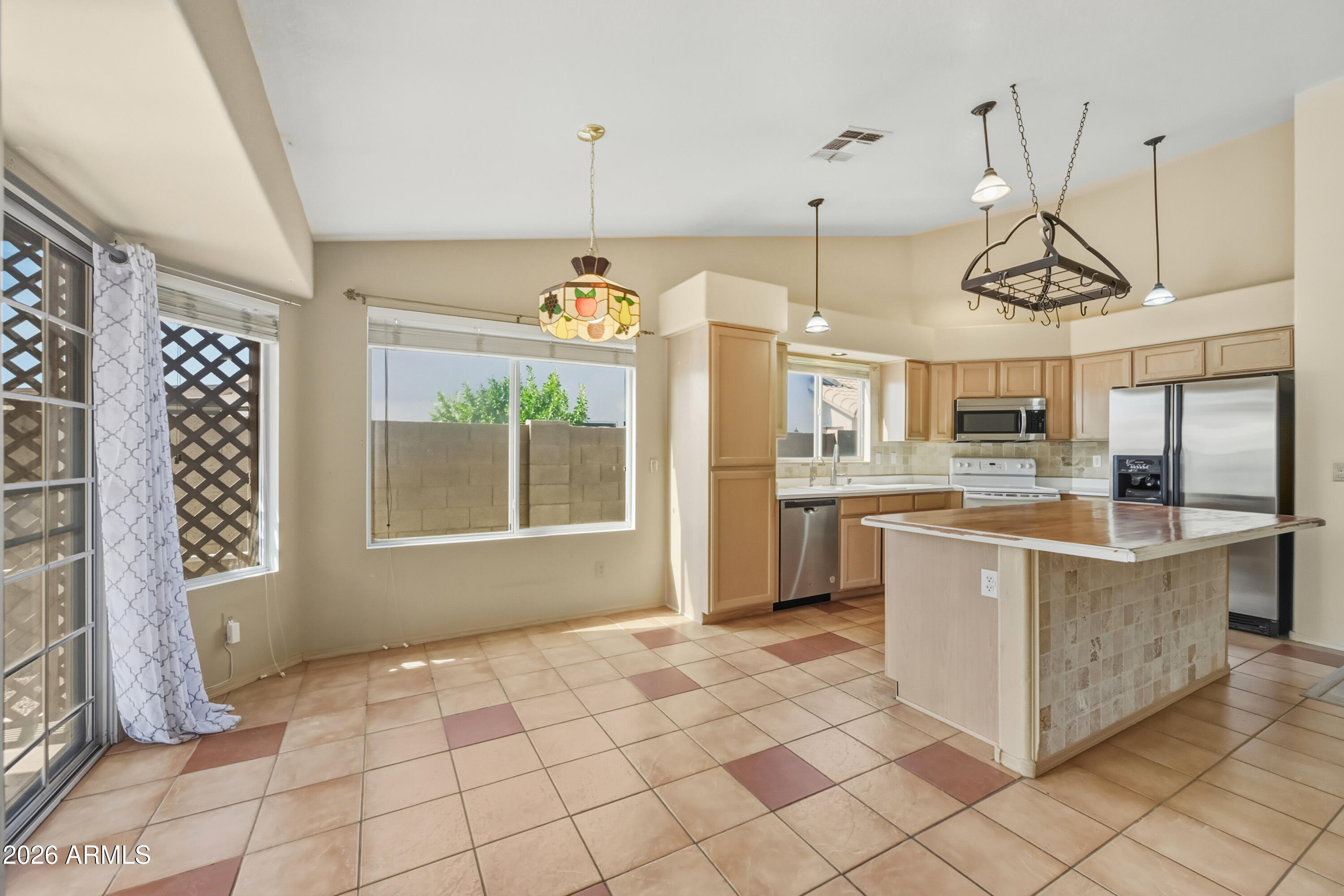 10763 W RUNION Drive, Peoria