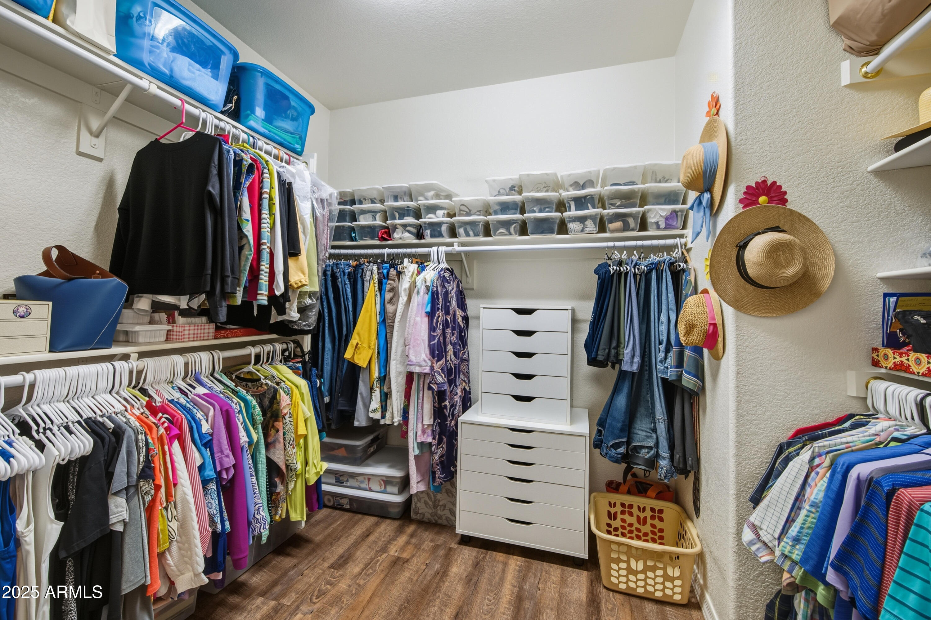 4701 E NIGHTINGALE Lane