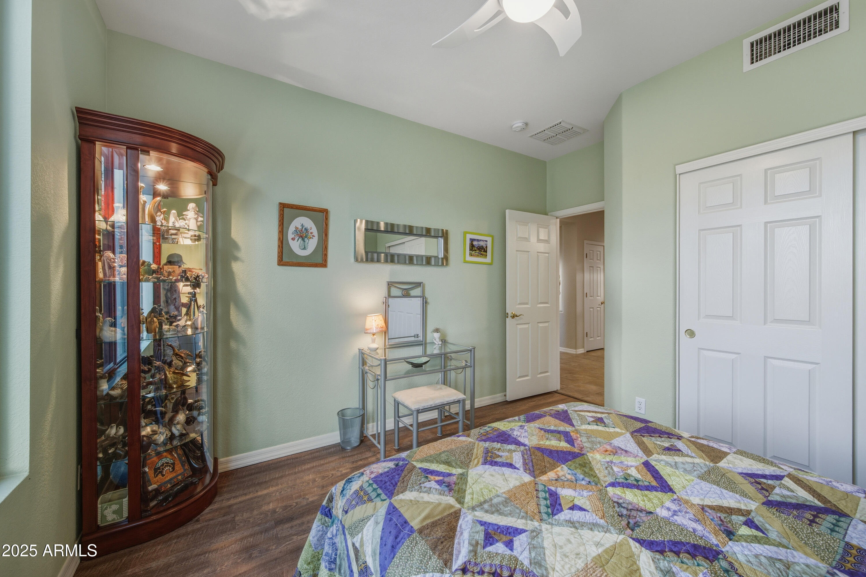 4701 E NIGHTINGALE Lane