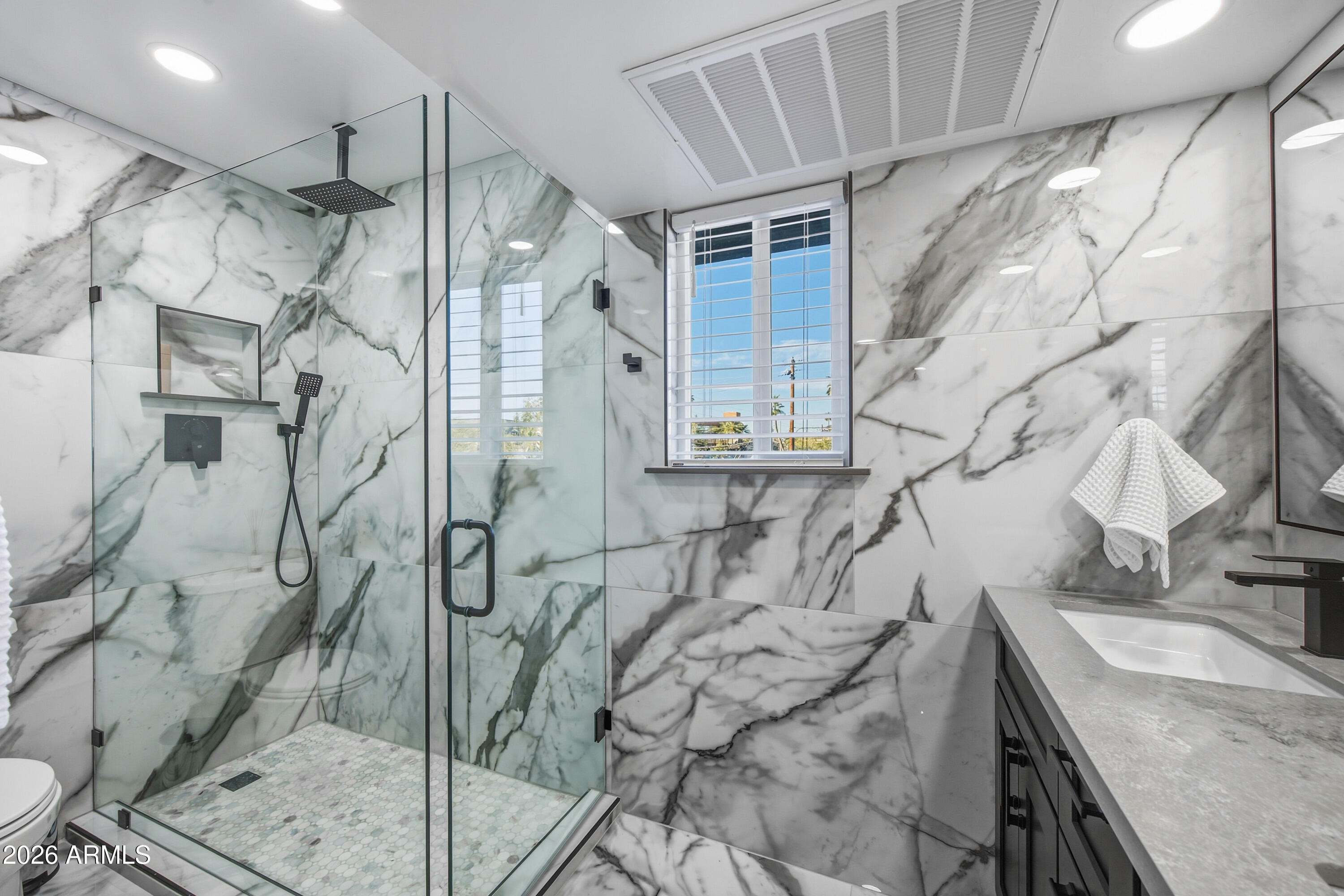 7141 N 16TH Street 209