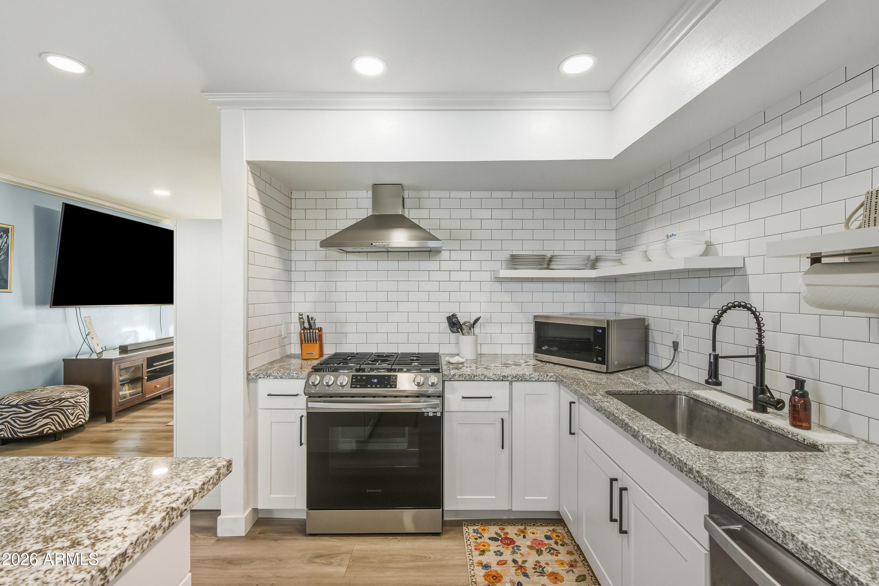 7141 N 16TH Street 209