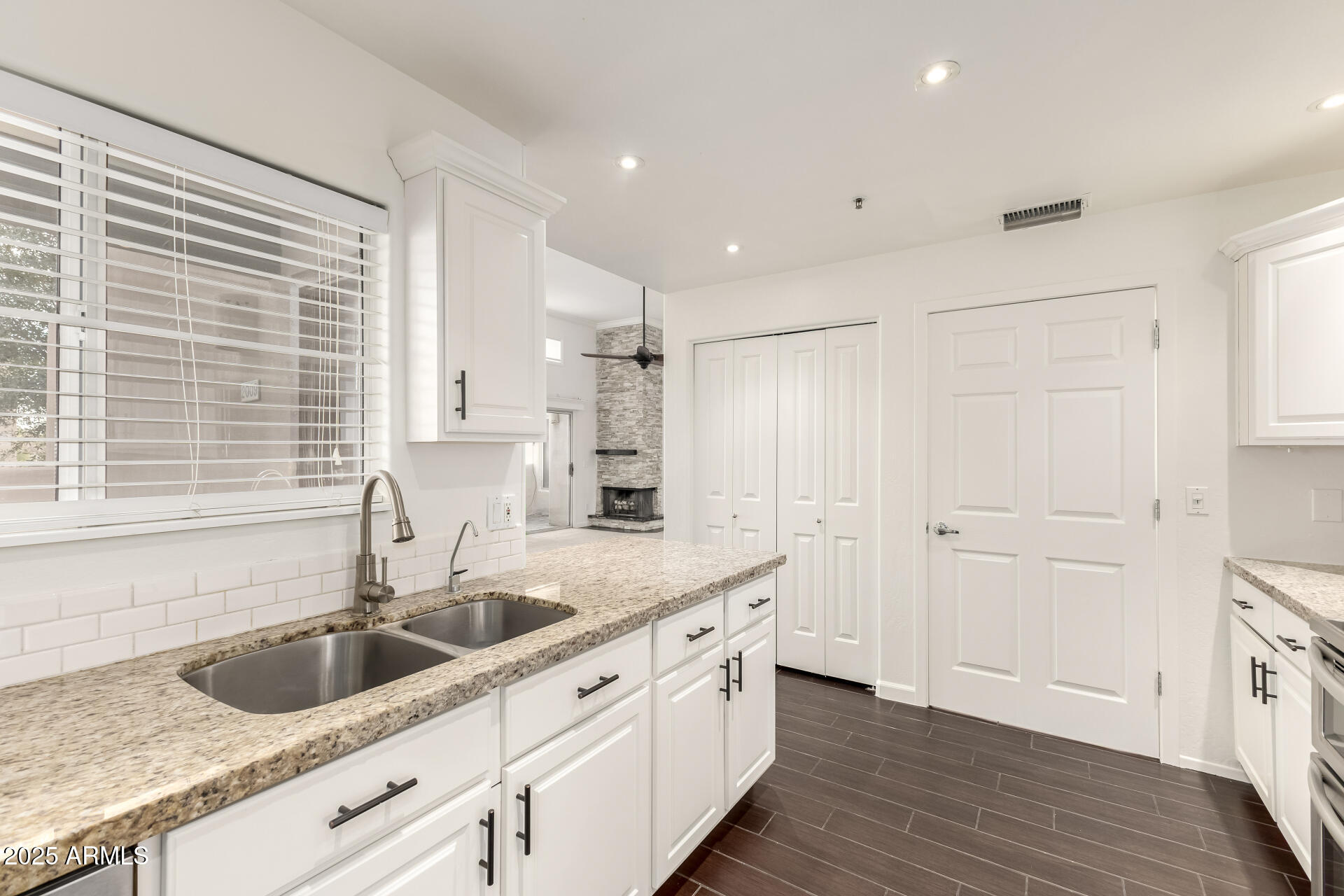 11260 N 92ND Street 2009