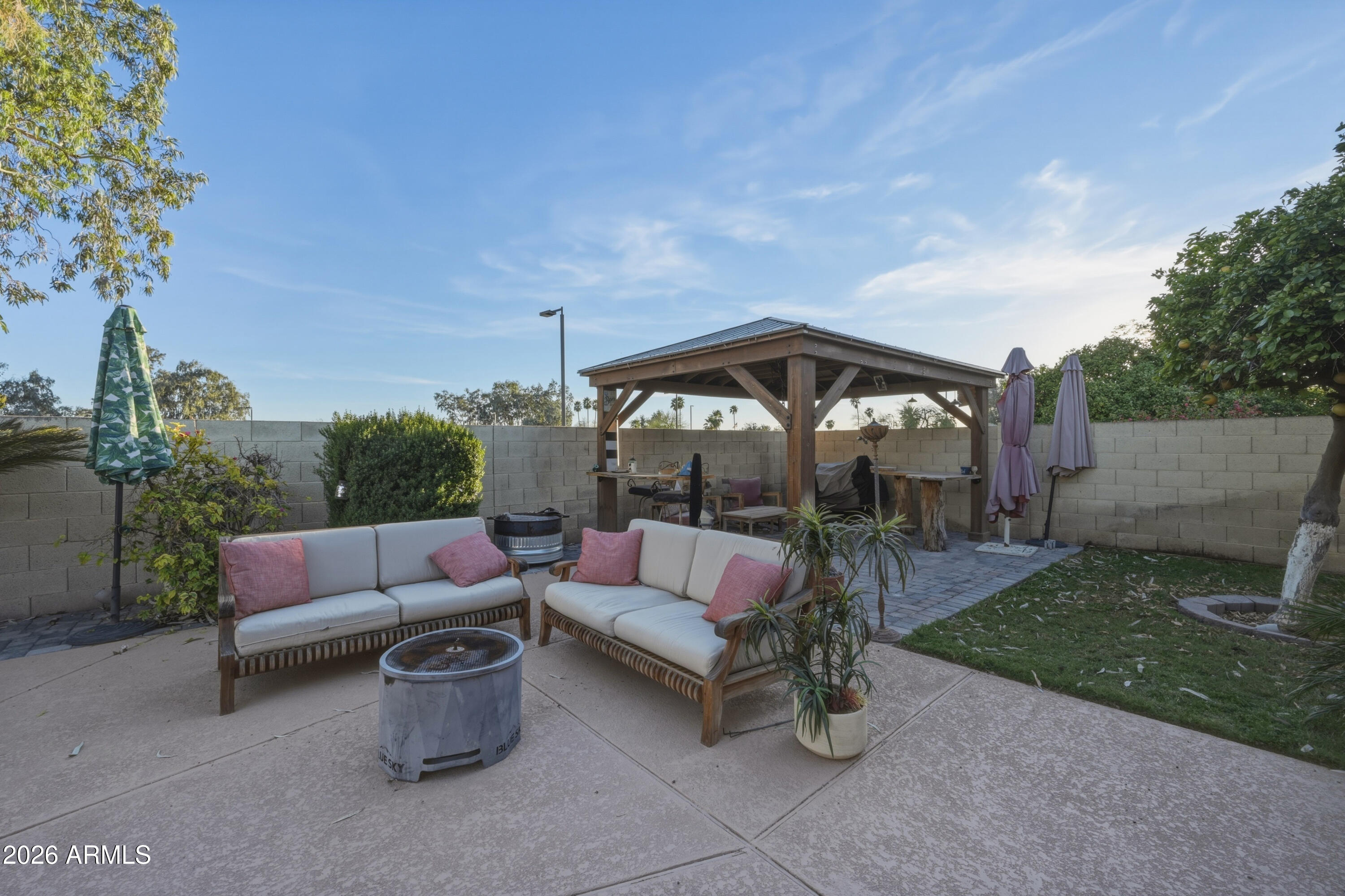 7231 E FAIRVIEW Avenue