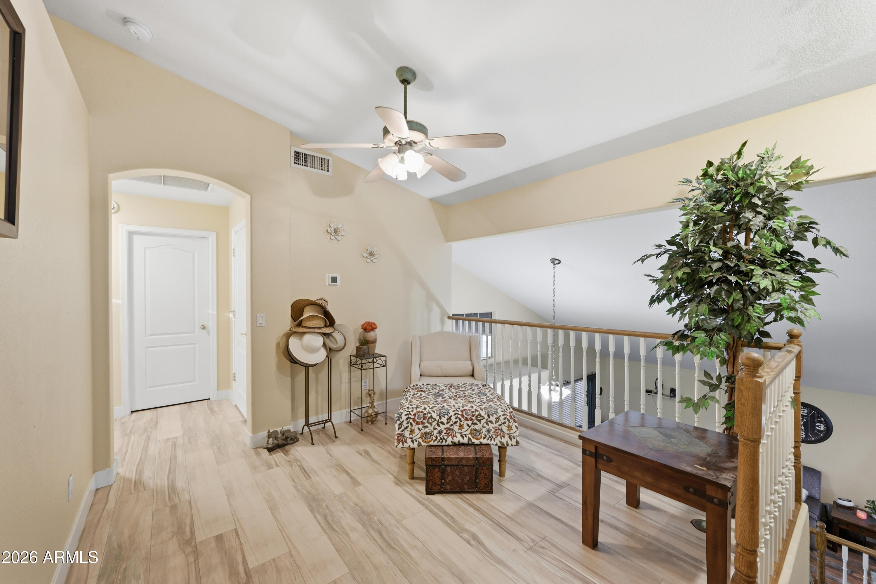 7231 E FAIRVIEW Avenue