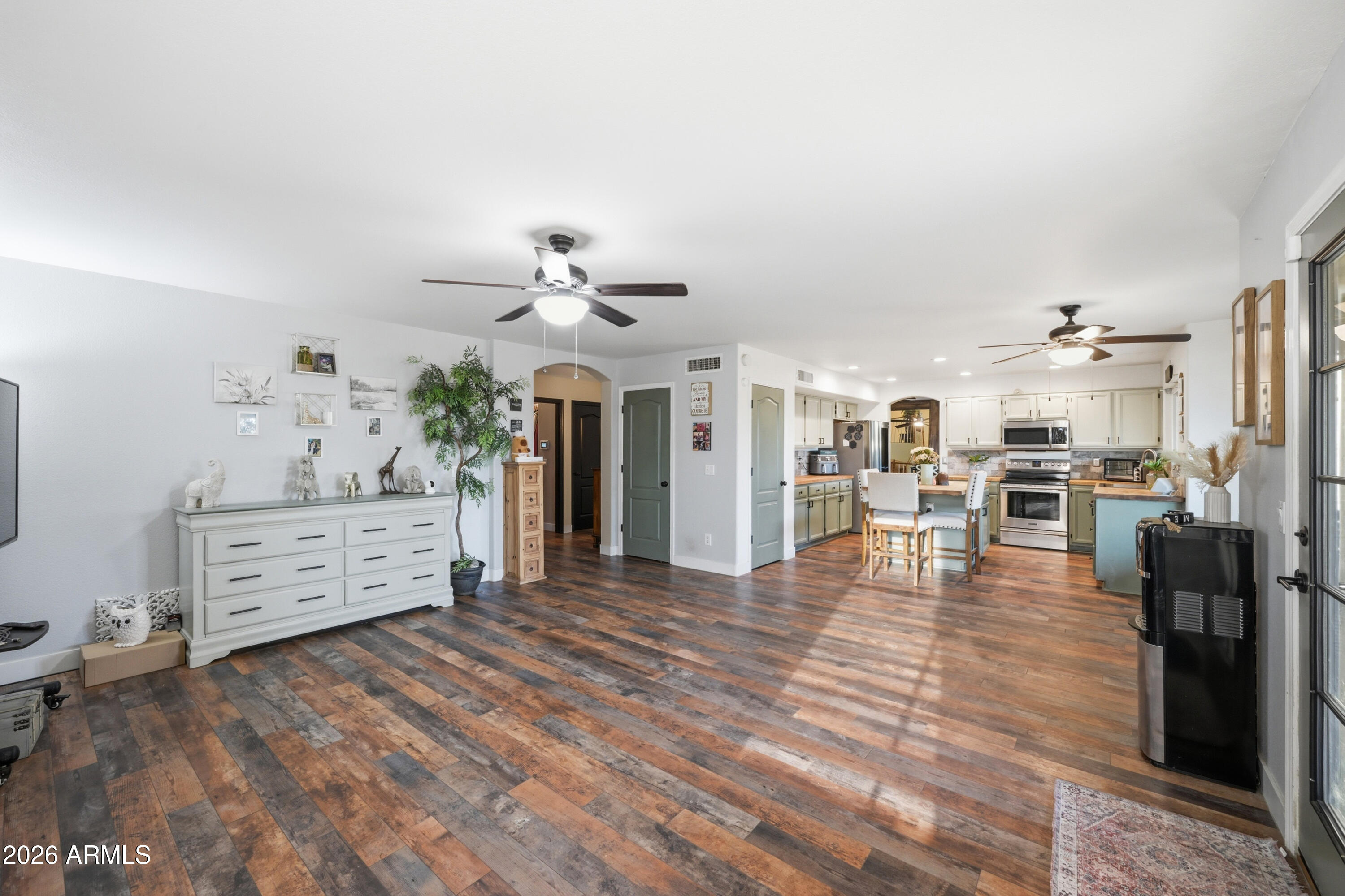 7231 E FAIRVIEW Avenue