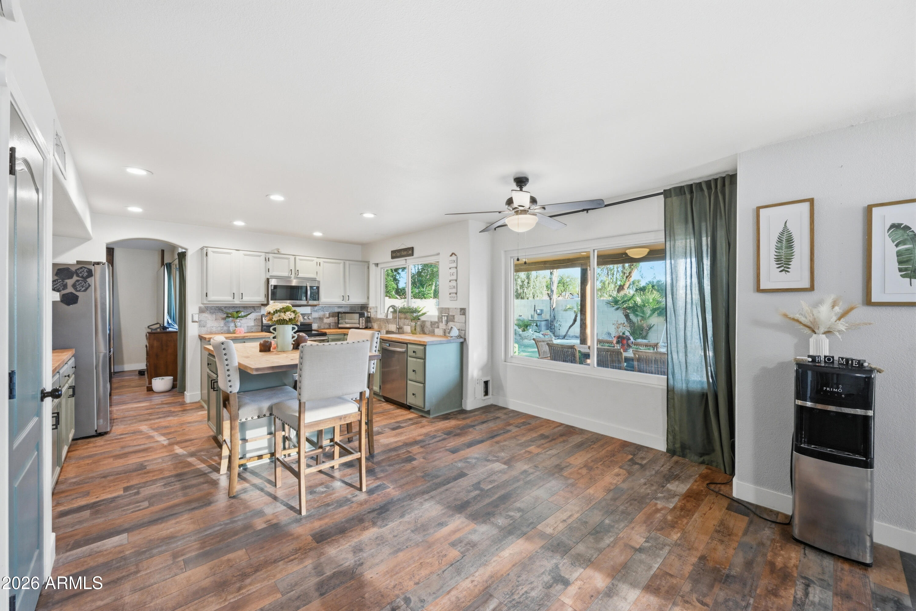 7231 E FAIRVIEW Avenue