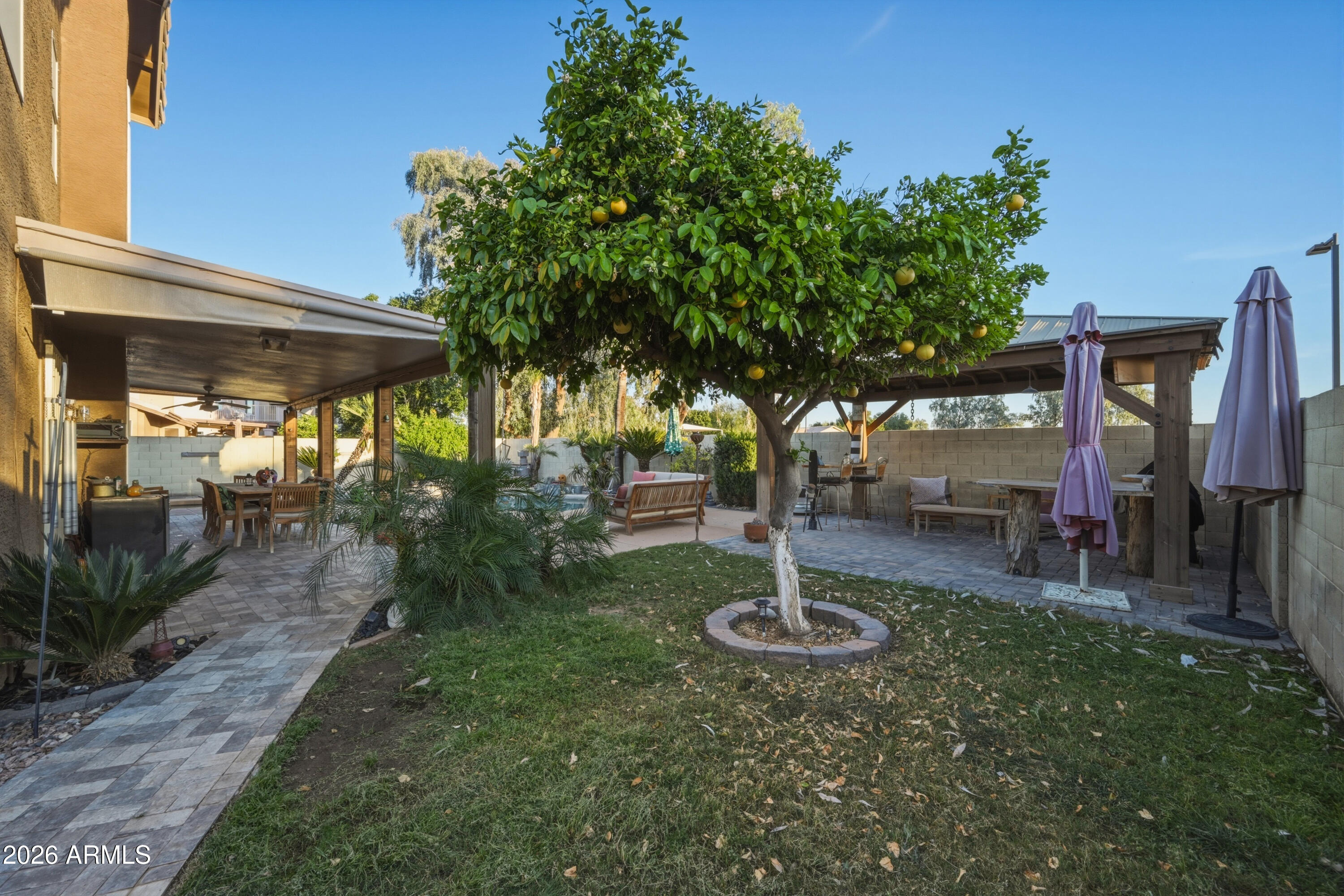 7231 E FAIRVIEW Avenue