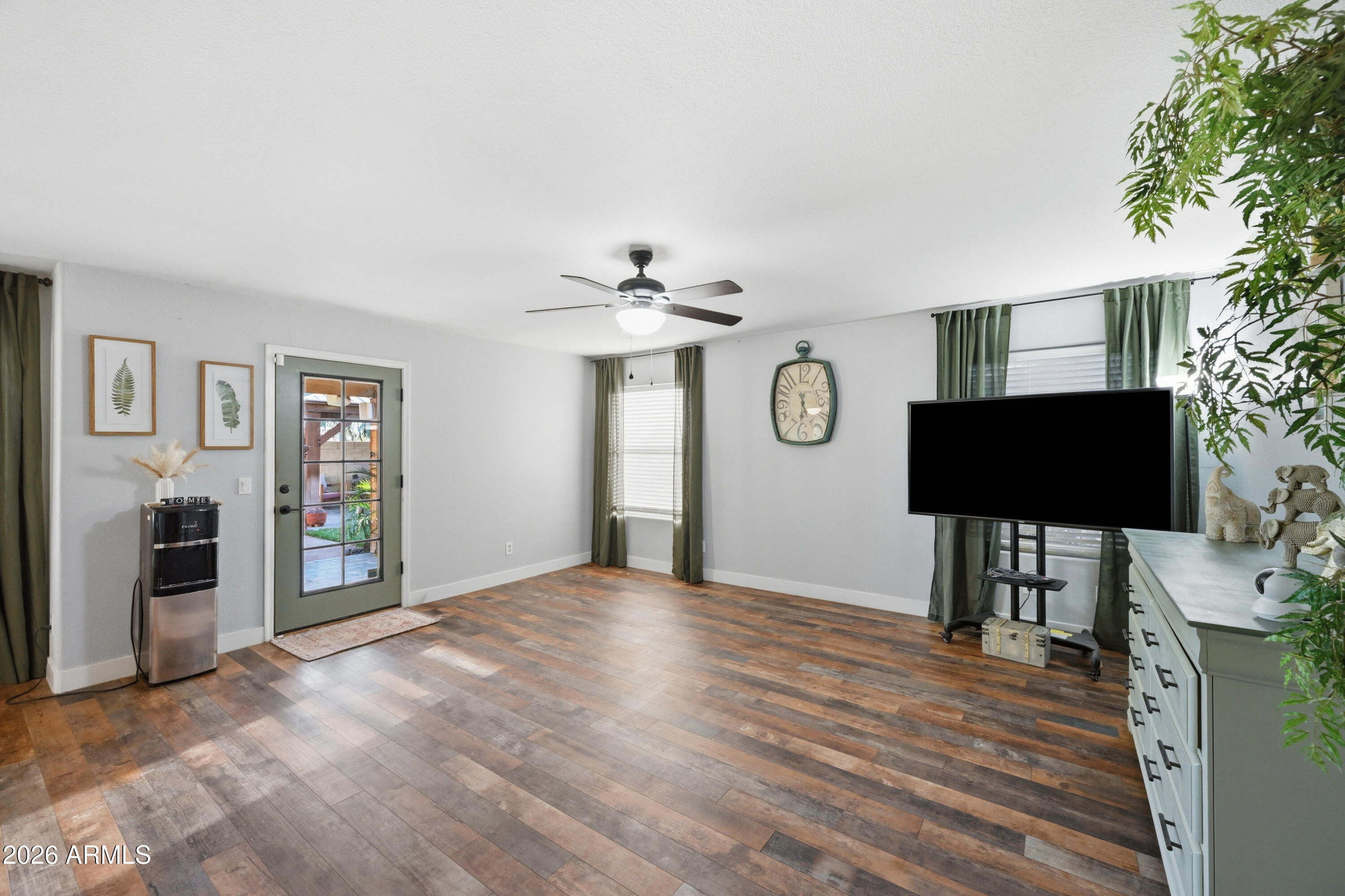 7231 E FAIRVIEW Avenue