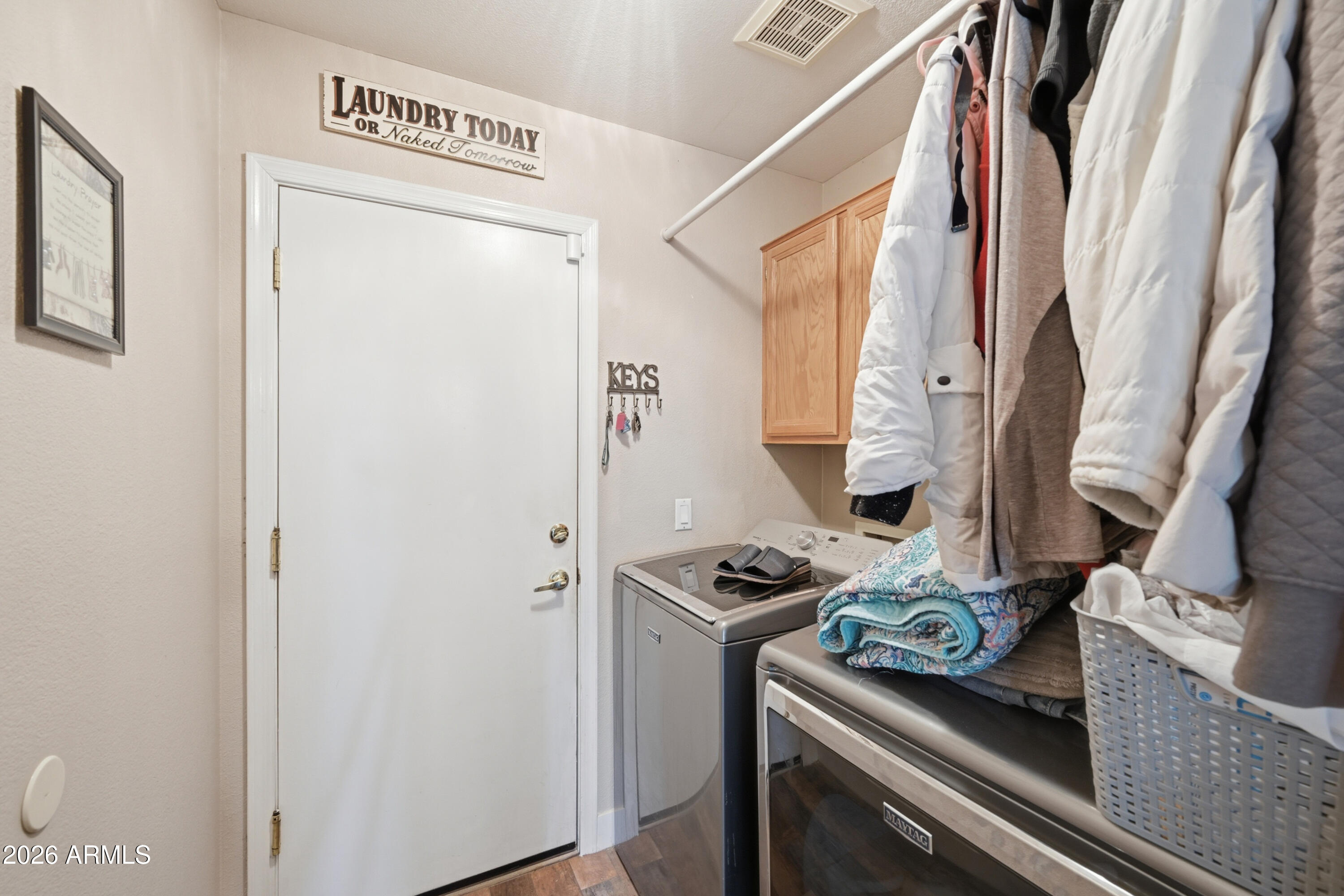 7231 E FAIRVIEW Avenue