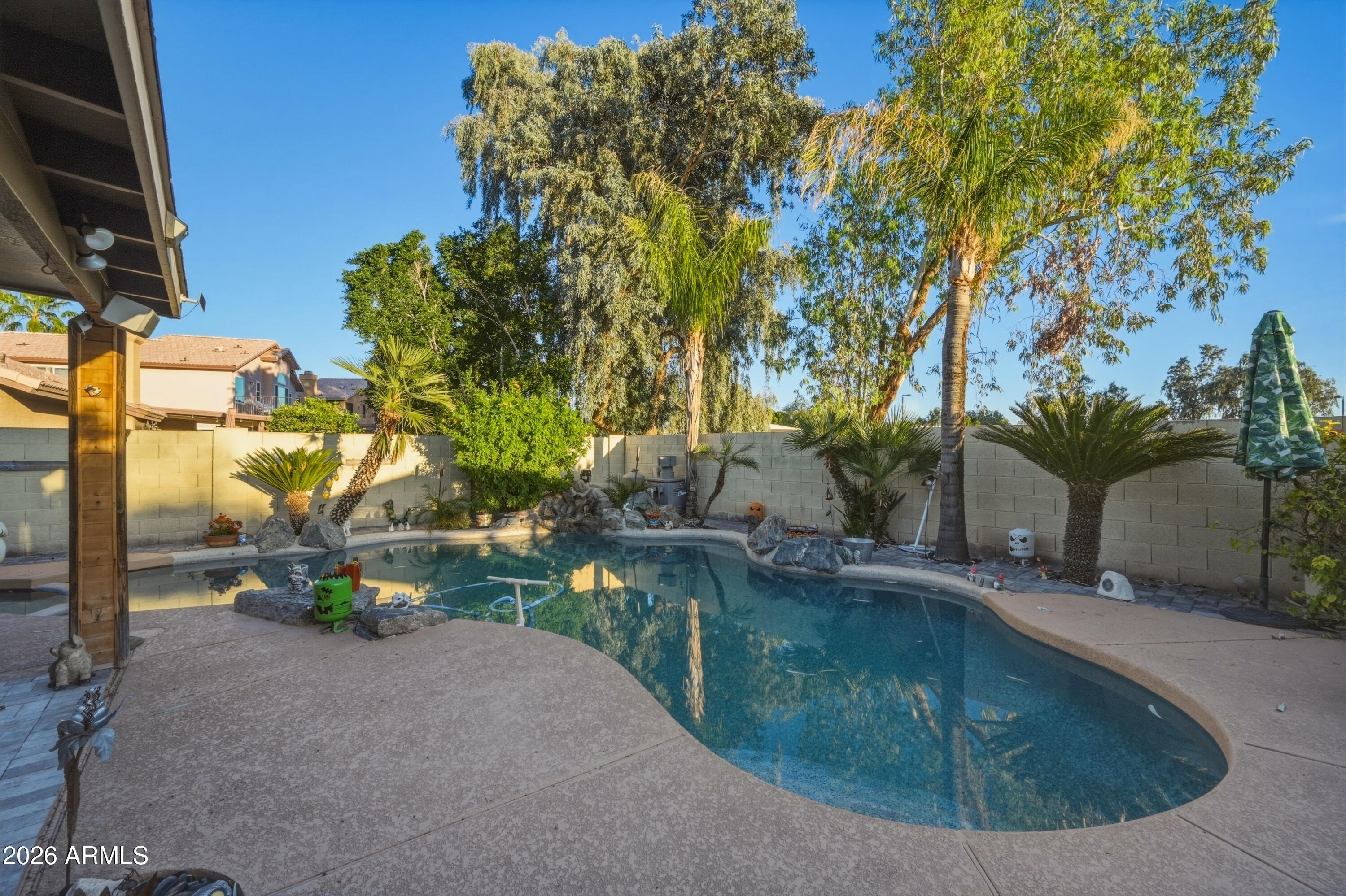 7231 E FAIRVIEW Avenue